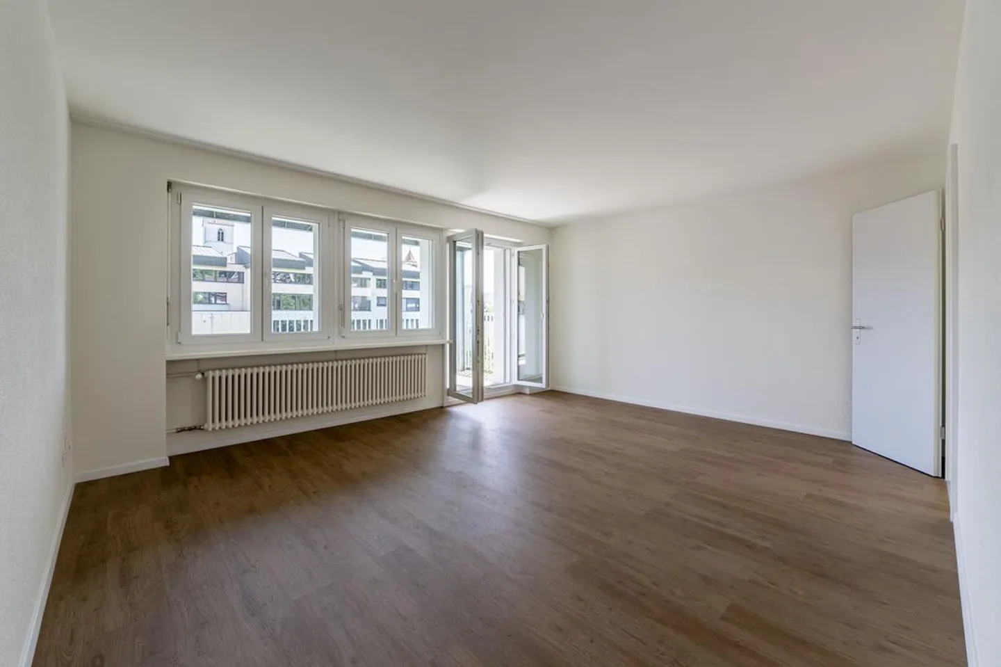 2 en 1 ! Vivre en milieu urbain et rural à la Baslerstrasse 3 à Brugg - Photo 2 sur 6