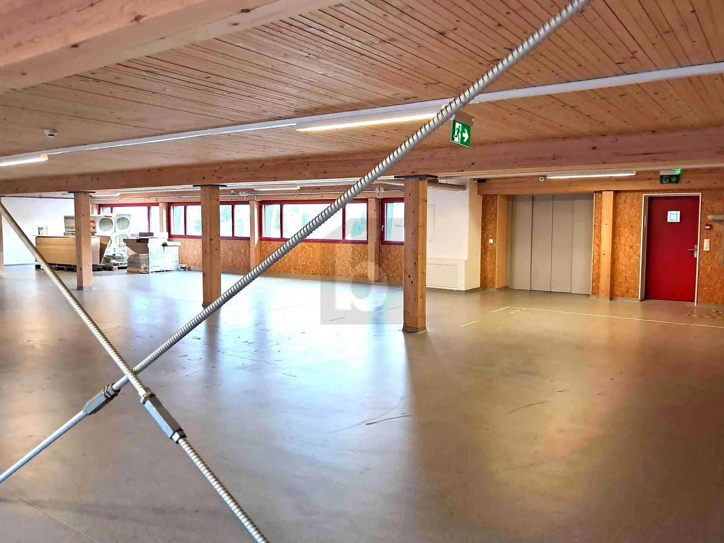 Mischgenutztes Gebäude mieten - Foto 3 von 6