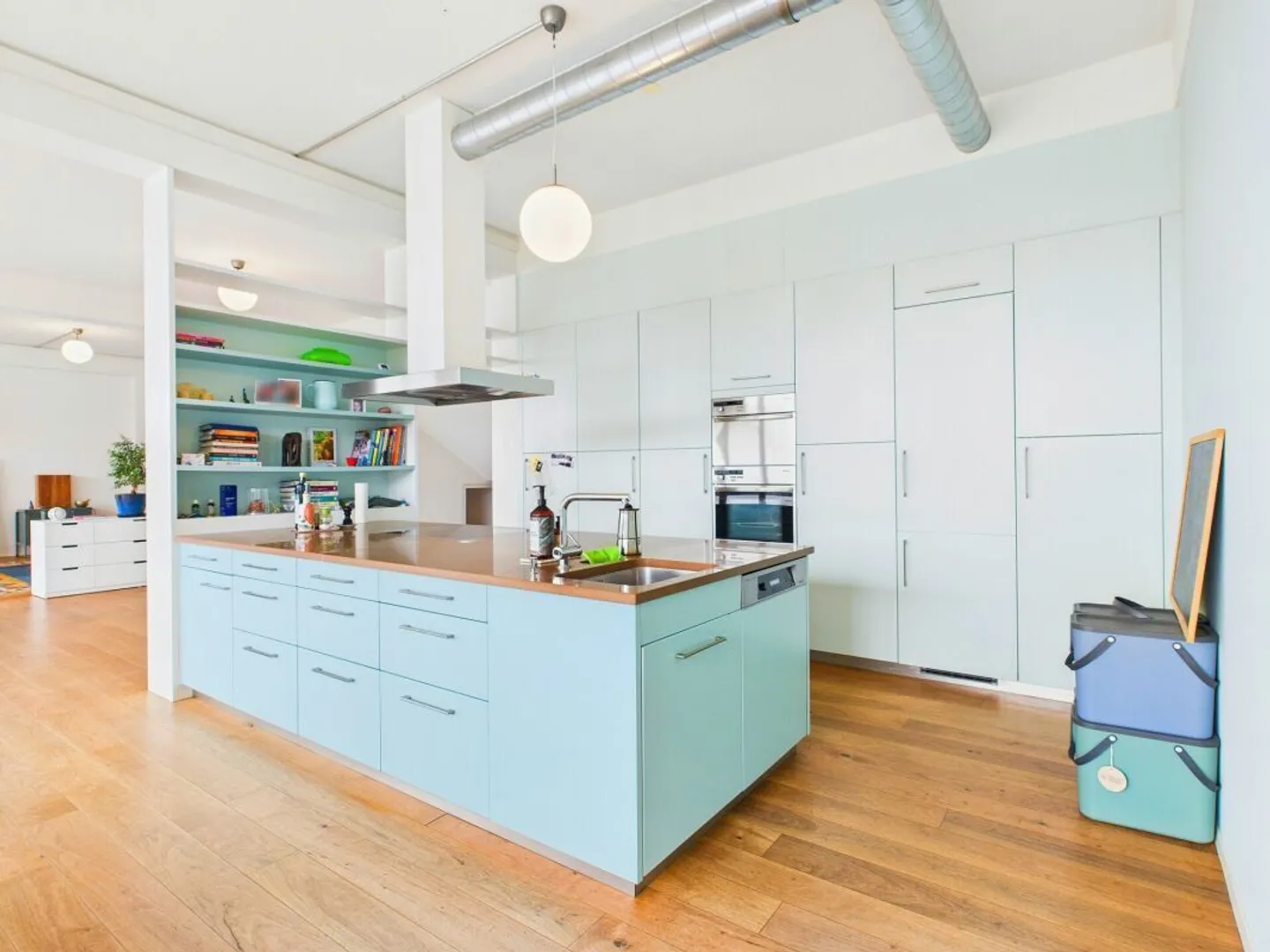 Spacious Loft Apartment in Nature - Photo 3 of 10