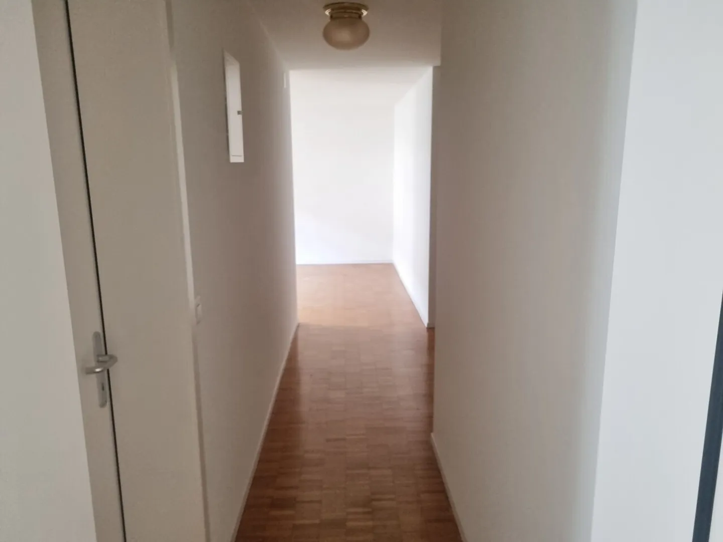 Spacious Apartment in Central Zurich - Photo 5 of 7