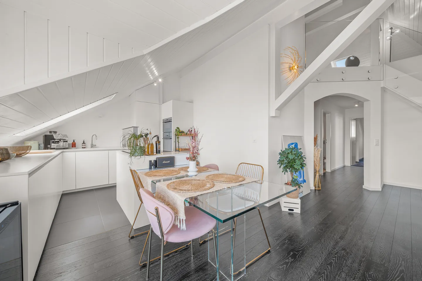 Wunderschöne Duplexwohnung, die Komfort, Seeblick und privilegierte Lage vereint - Foto 5 von 14