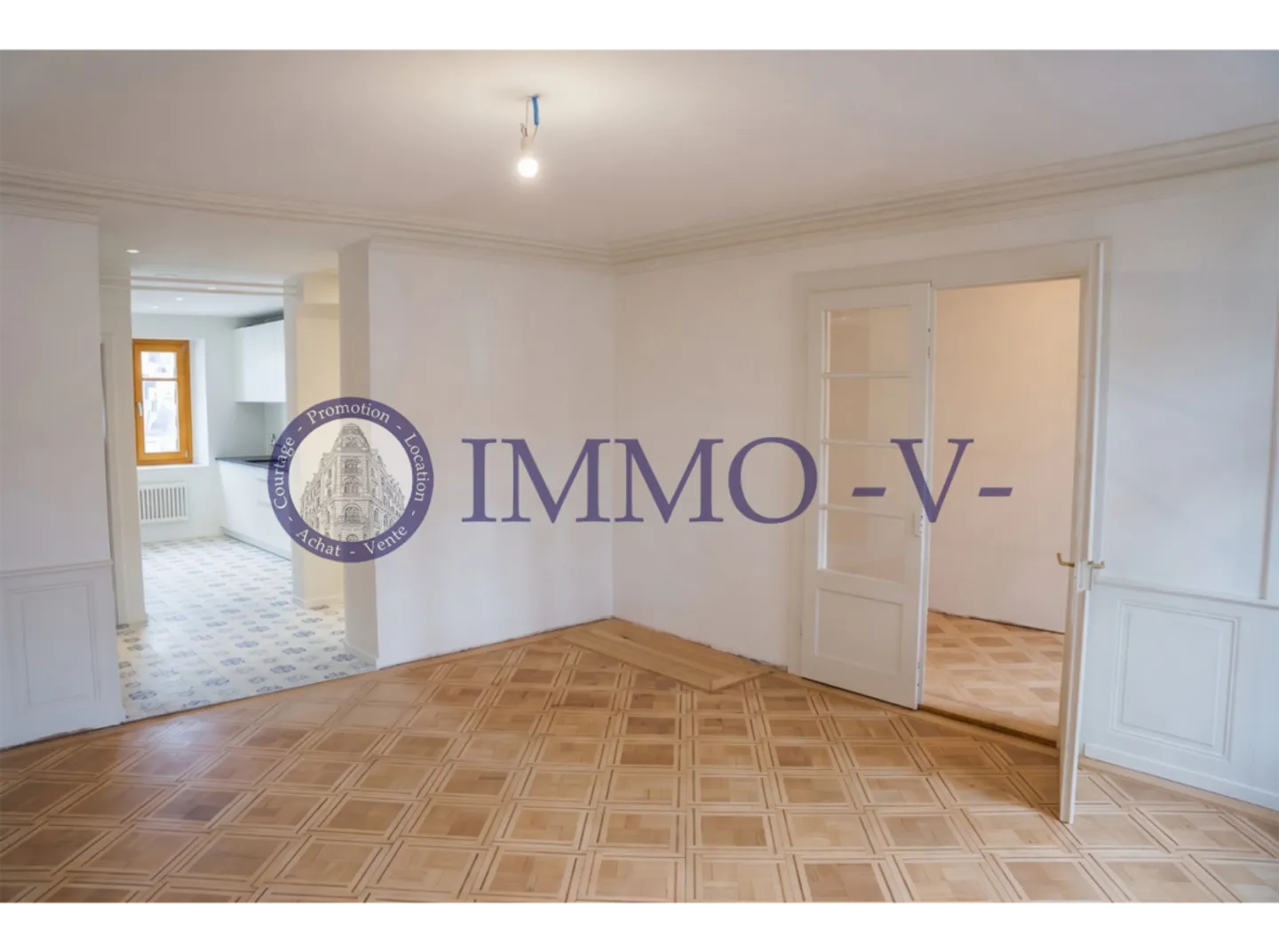 Charm and Elegance in the City Center - Renovated Apartment with Character - Photo 1 of 10