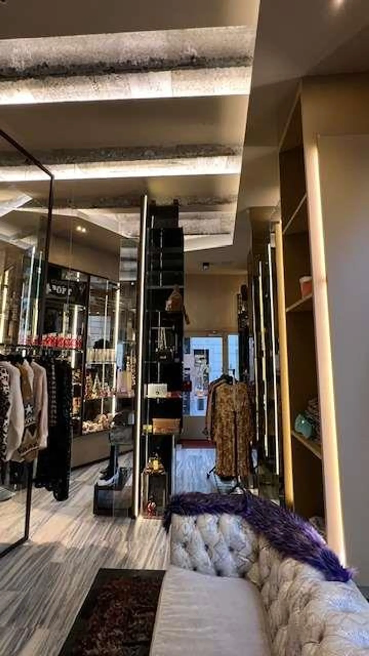 Elegant commercial space in the heart of Lugano - Photo 3 of 10