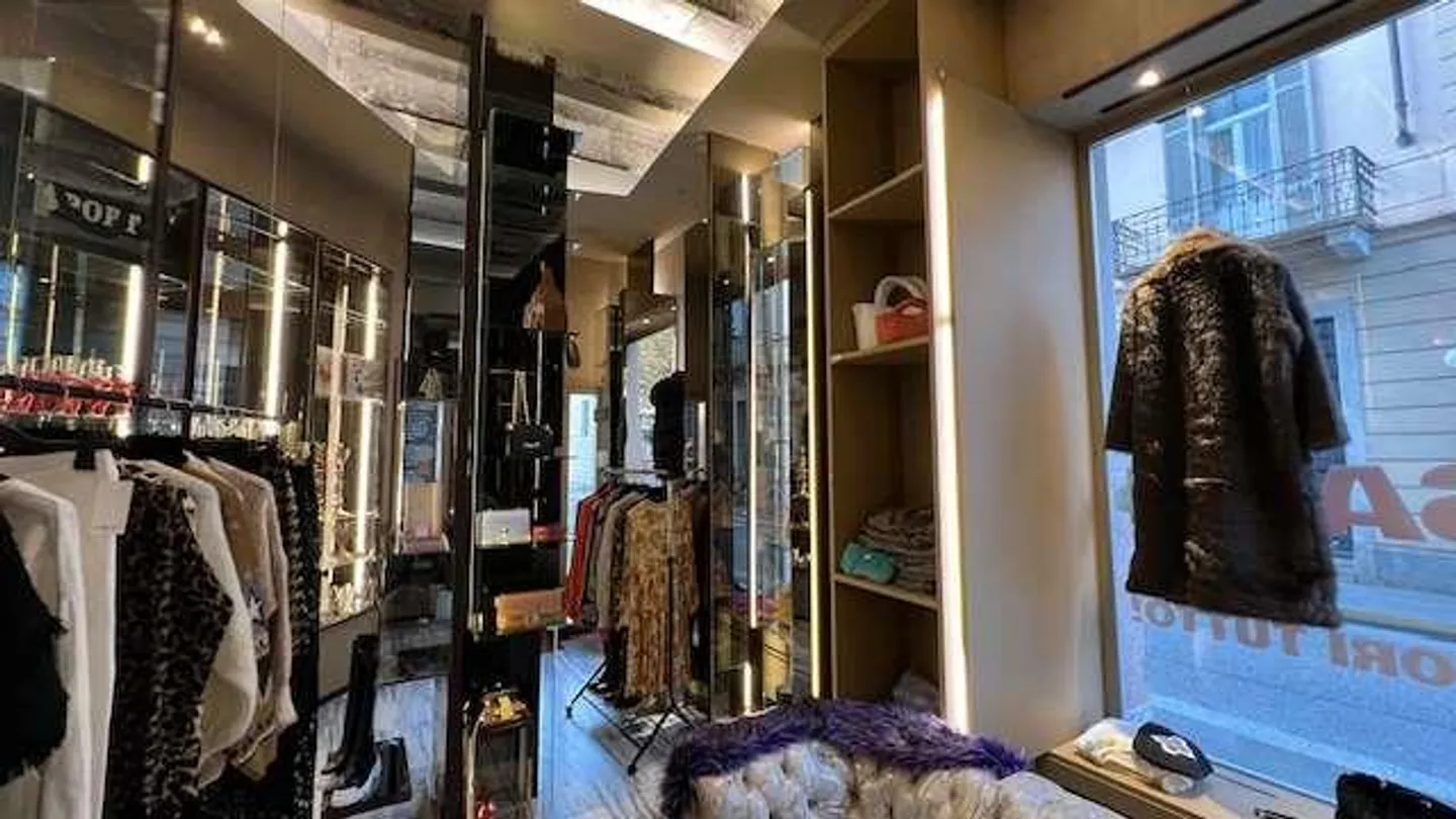 Elegant commercial space in the heart of Lugano - Photo 4 of 10