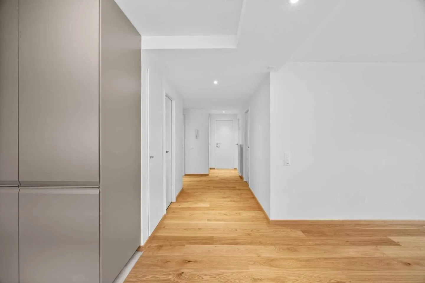 Schöne 3,5-Zimmer-Wohnung vollständig renoviert mit Terrasse und Garten - Foto 7 von 12