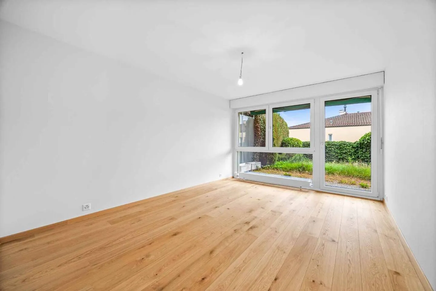 Schöne 3,5-Zimmer-Wohnung vollständig renoviert mit Terrasse und Garten - Foto 9 von 12