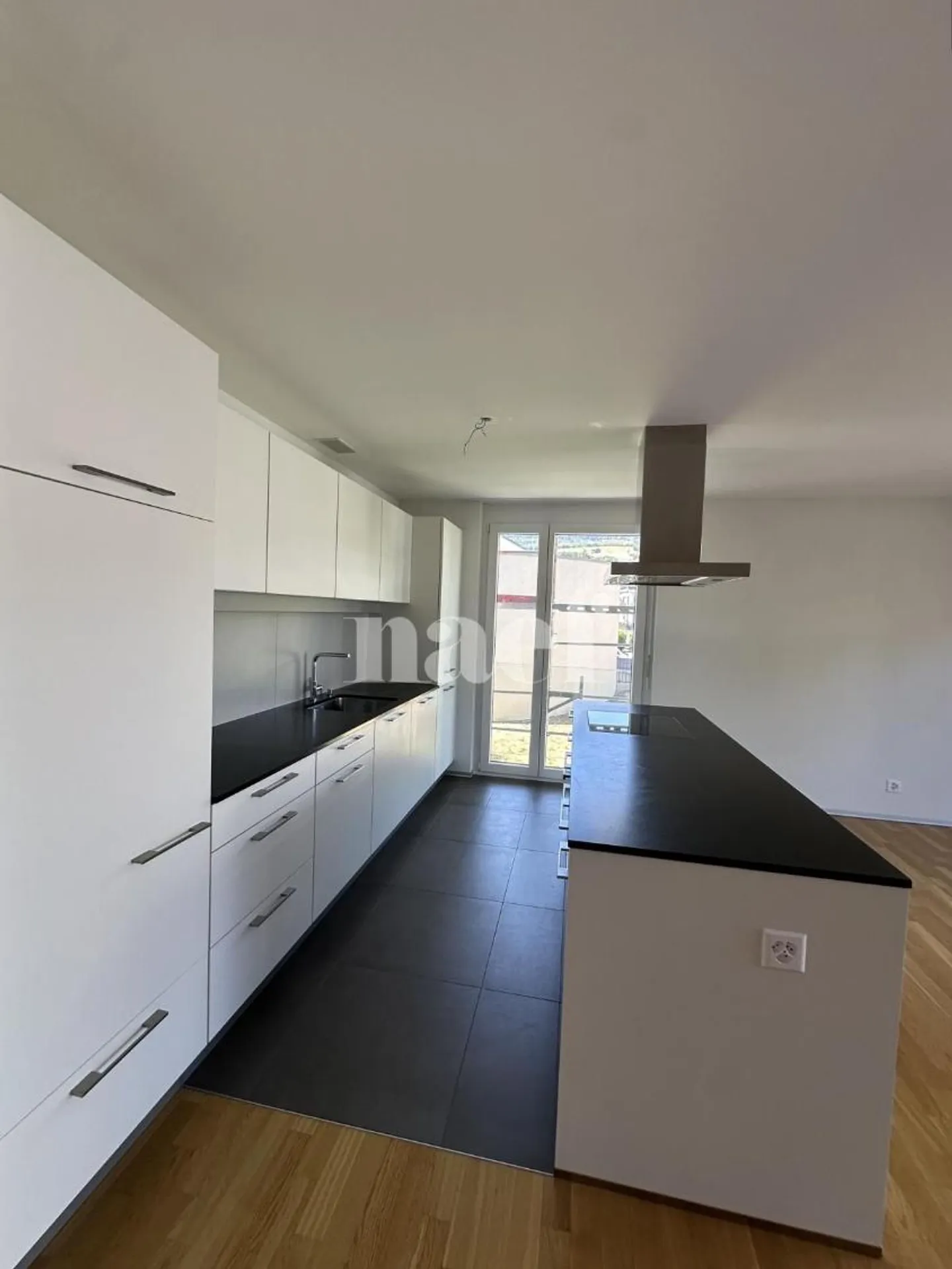 Appartement Moderne dans Quartier Calme - Photo 1 sur 8