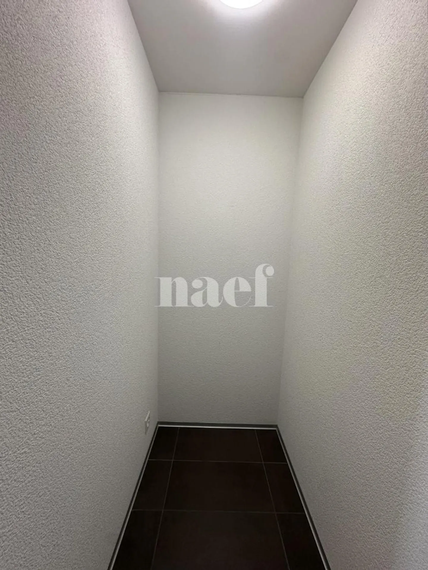Appartement Moderne dans Quartier Calme - Photo 7 sur 8