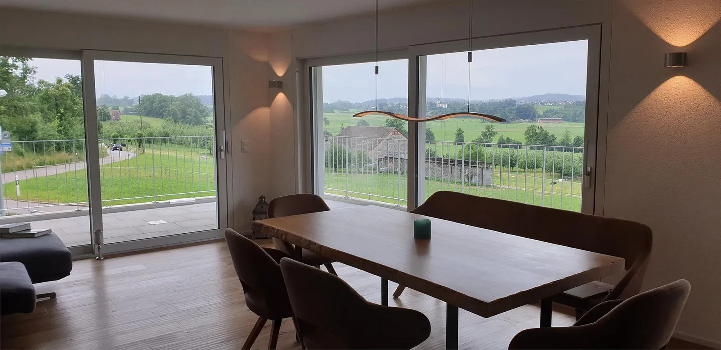 Apartment with large balcony and mountain view - Photo 3 of 13