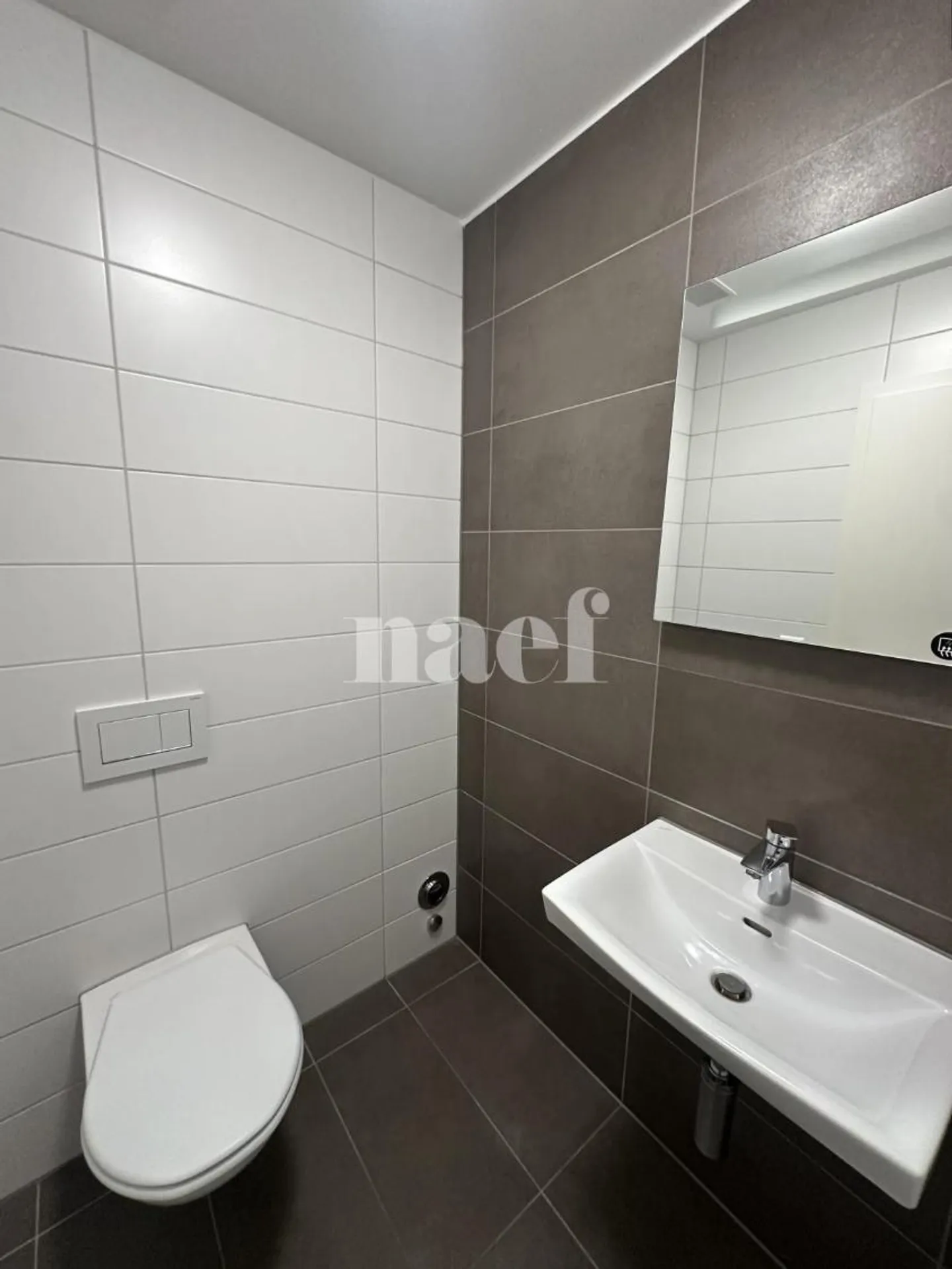Appartement Moderne dans Quartier Calme - Photo 8 sur 8