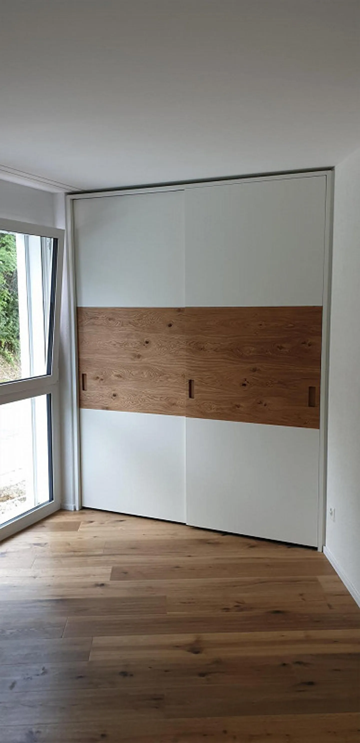 Apartment with large balcony and mountain view - Photo 8 of 13