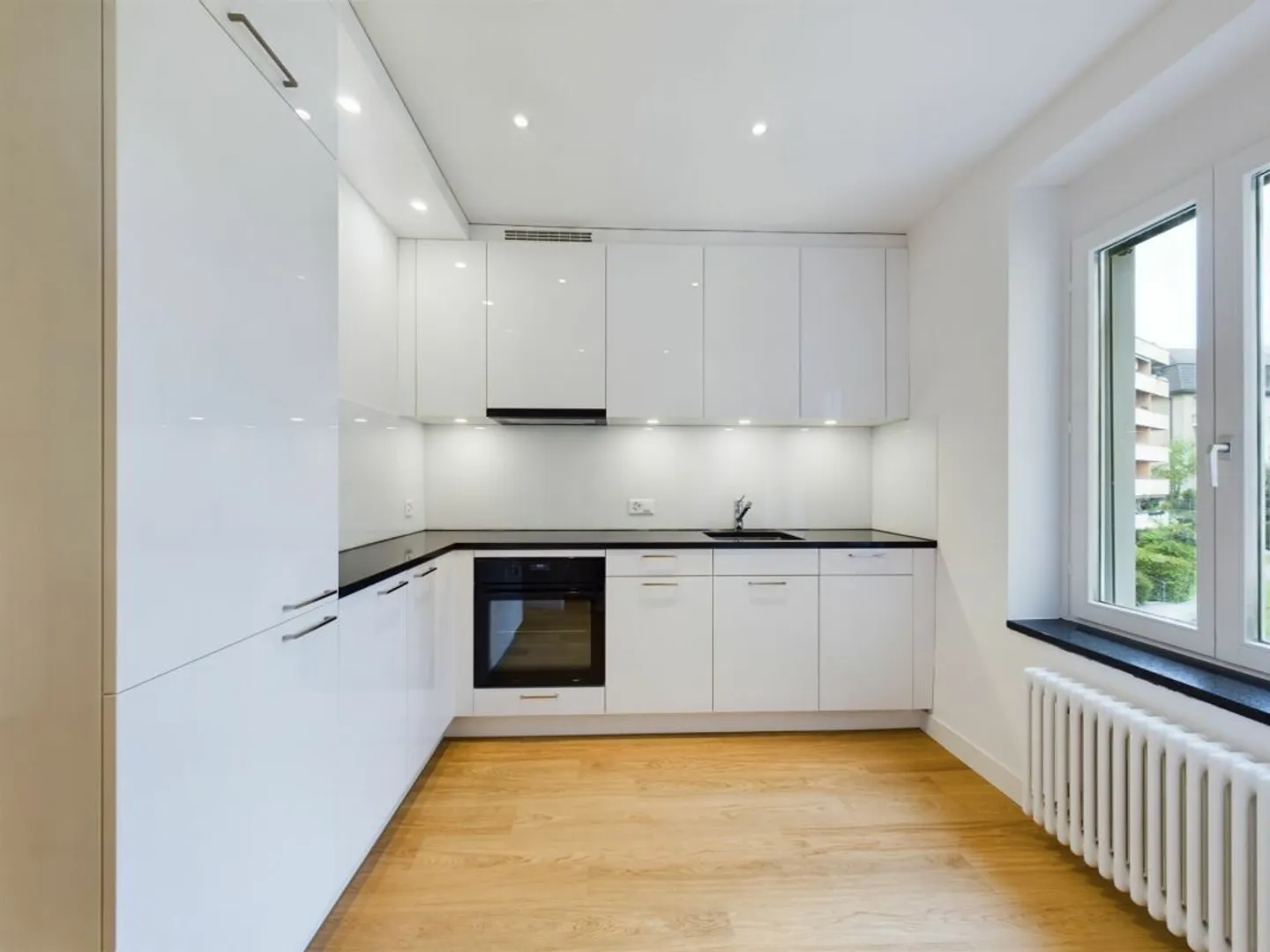 Vita moderna in città: appartamento di 2,5 stanze a Wipkingen, Zurigo - Foto 1 di 10