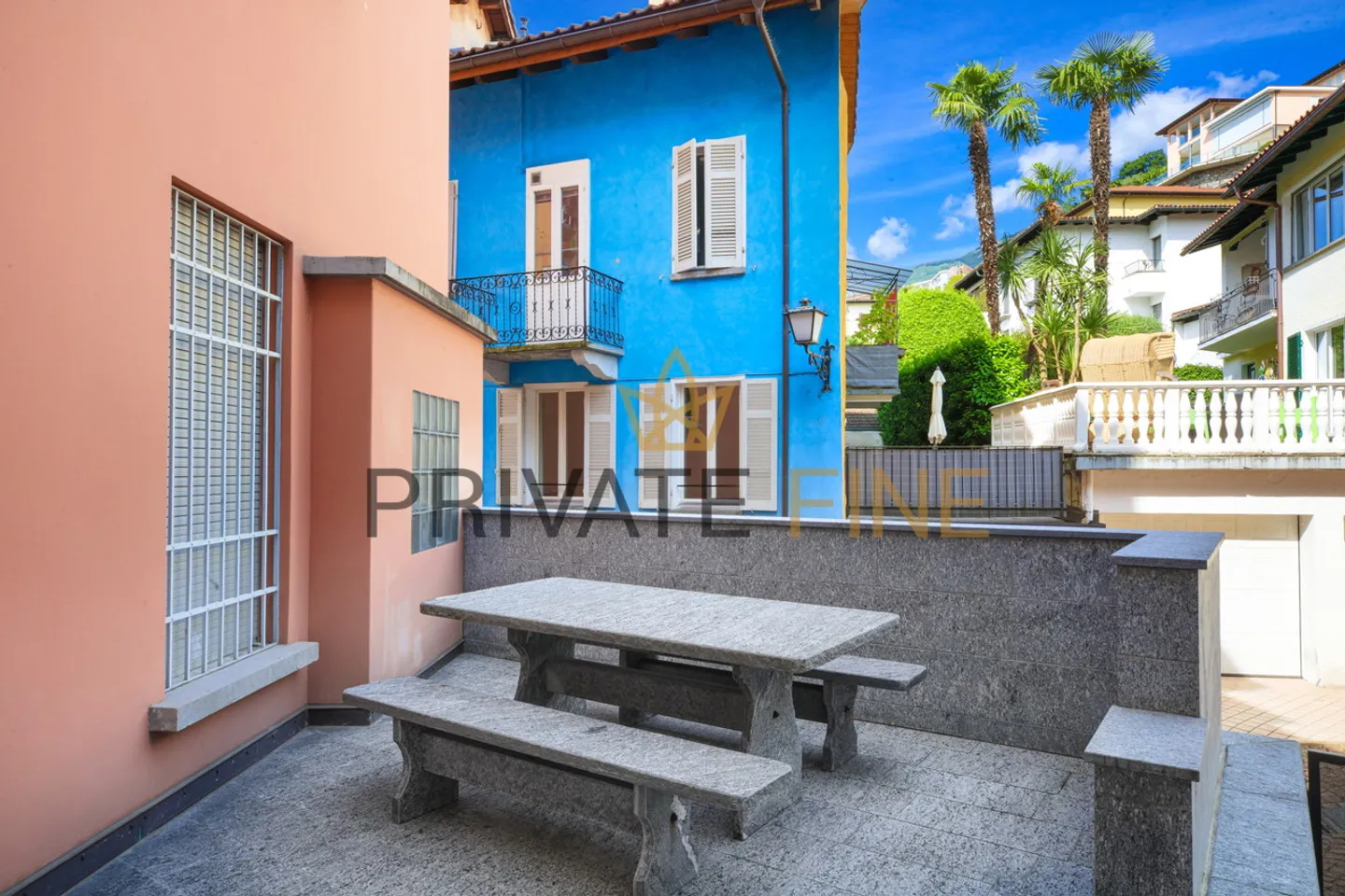 Charming Apartment with Terrace - Photo 7 of 10