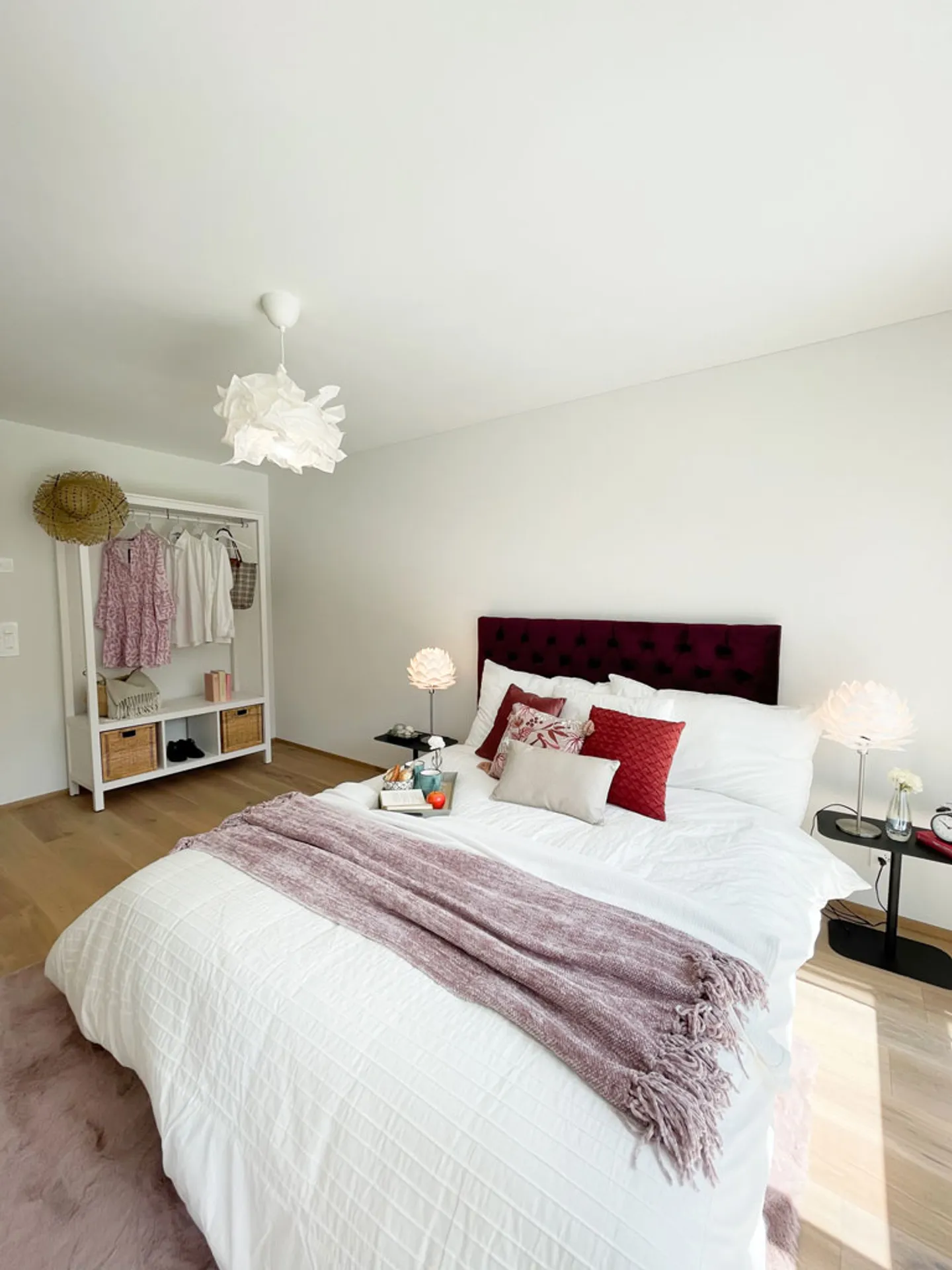 Charmante 2.5-Zimmer-Wohnung mit Bergblick in Näfels - Foto 6 von 6