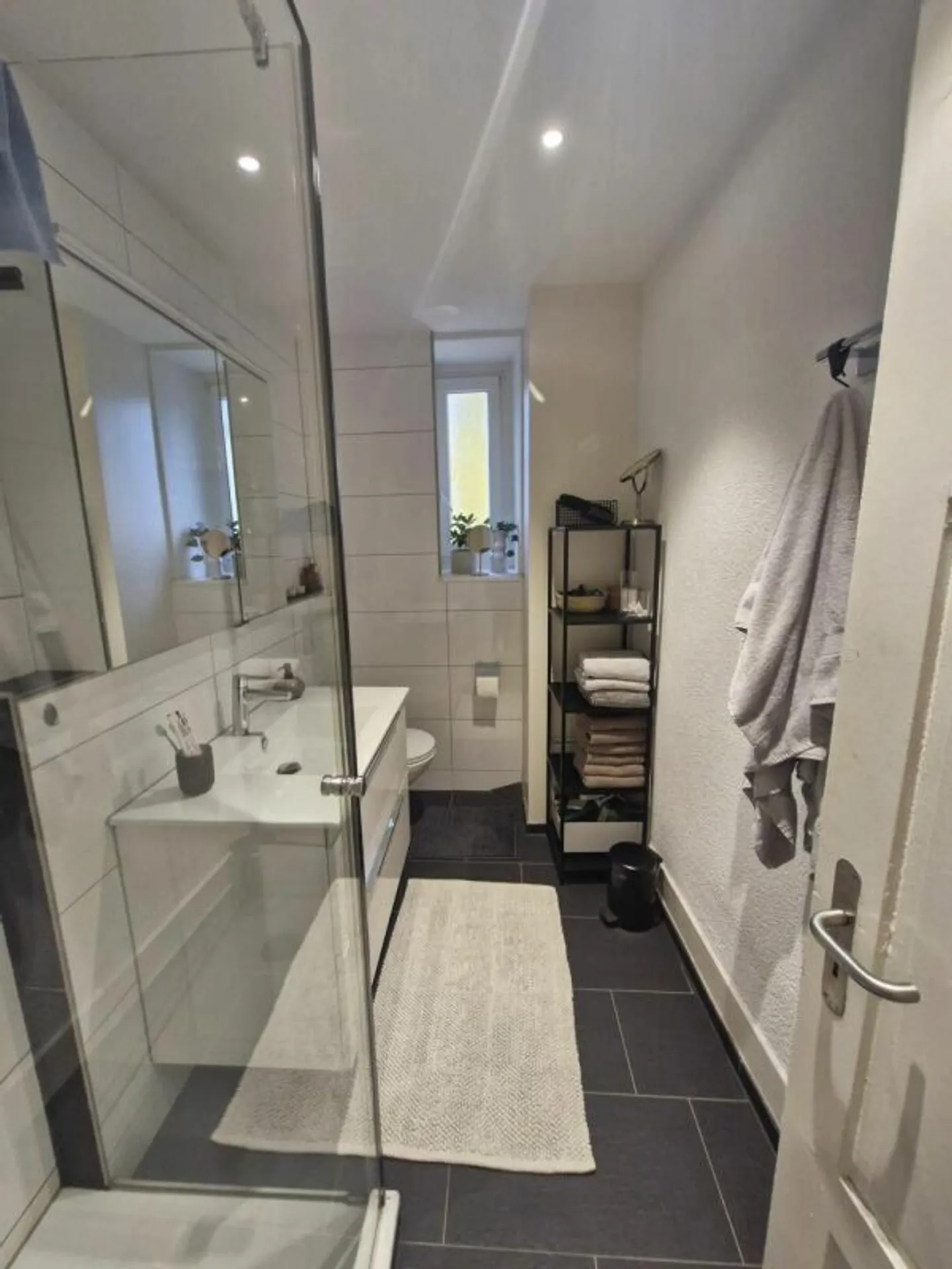 Vita moderna in città: appartamento di 2,5 stanze a Wipkingen, Zurigo - Foto 4 di 10