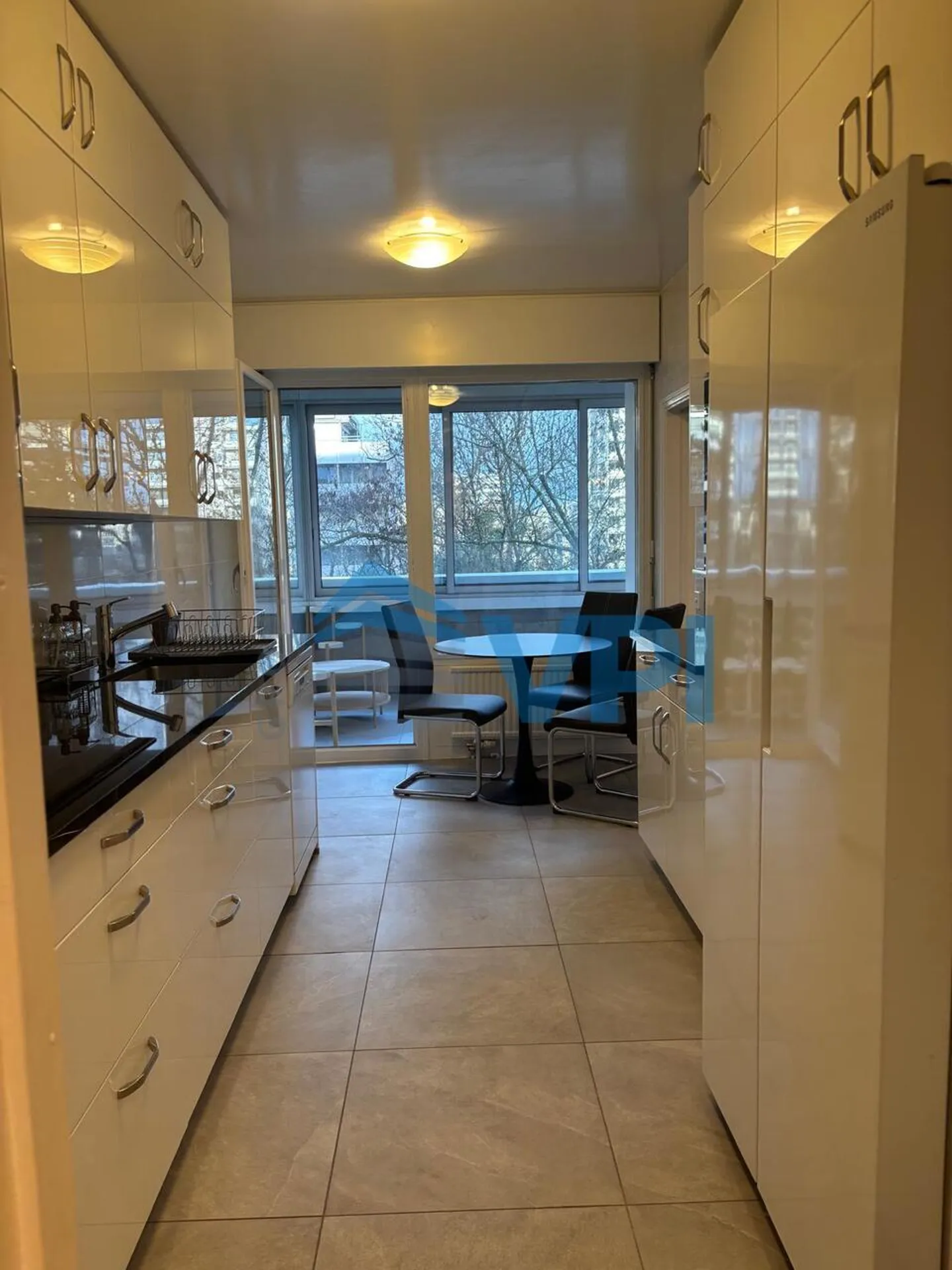 4.5 p on the 4th floor for rent at Gradelle - Photo 1 of 26