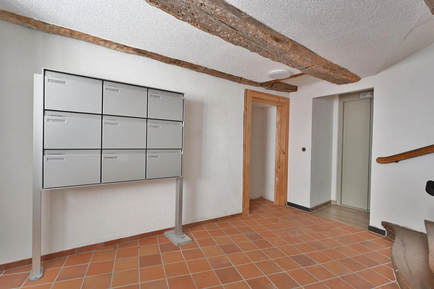 Charmante 2.5-Zimmer-Dachwohnung in der Alten Probstei, Bad Zurzach - Foto 16 von 17