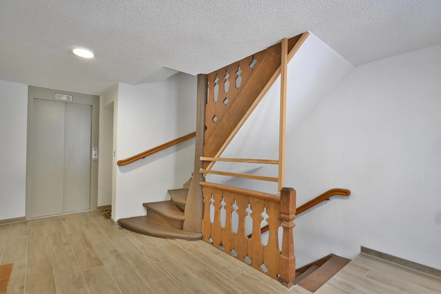 Charmante 2.5-Zimmer-Dachwohnung in der Alten Probstei, Bad Zurzach - Foto 17 von 17