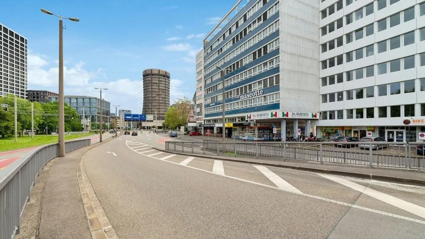 Zentrale Bürofläche zu vermieten - Foto 2 von 7