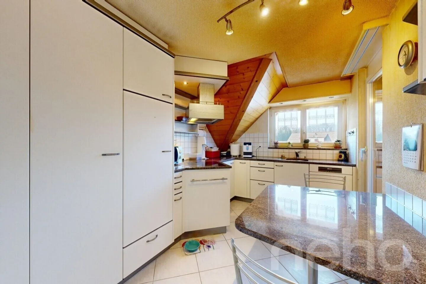 Incantevole appartamento mansardato con galleria e vista panoramica sul verde - Foto 7 di 12