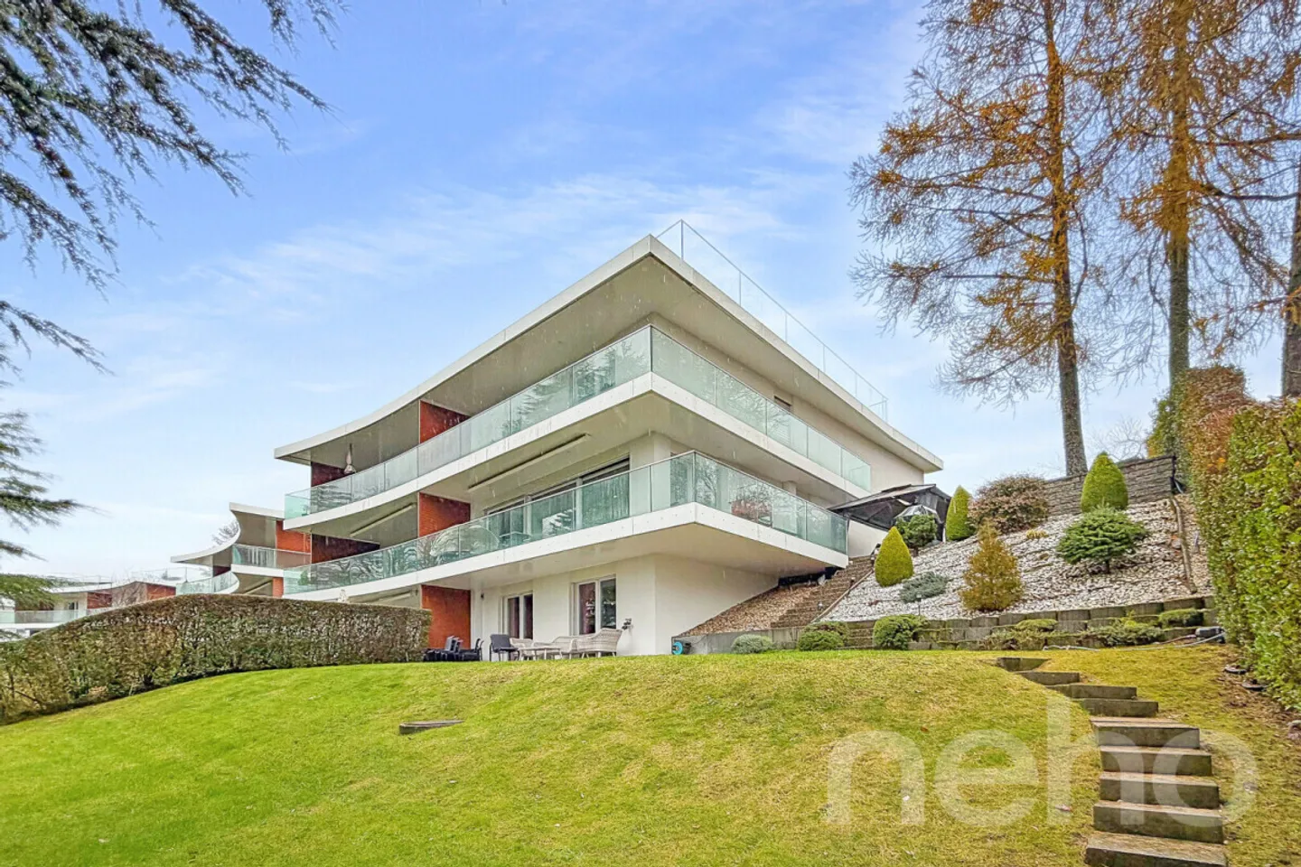 Splendida casa a schiera di 5,5 locali in assoluto silenzio a Mont/Lausanne - Foto 1 di 13