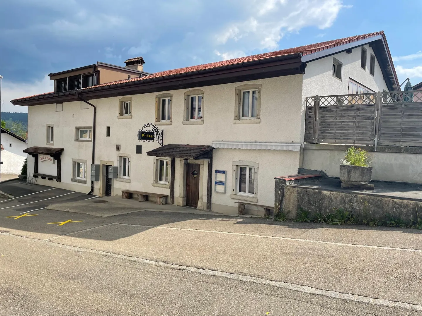 Gemischtes Gebäude in Breuleux - Foto 2 von 7