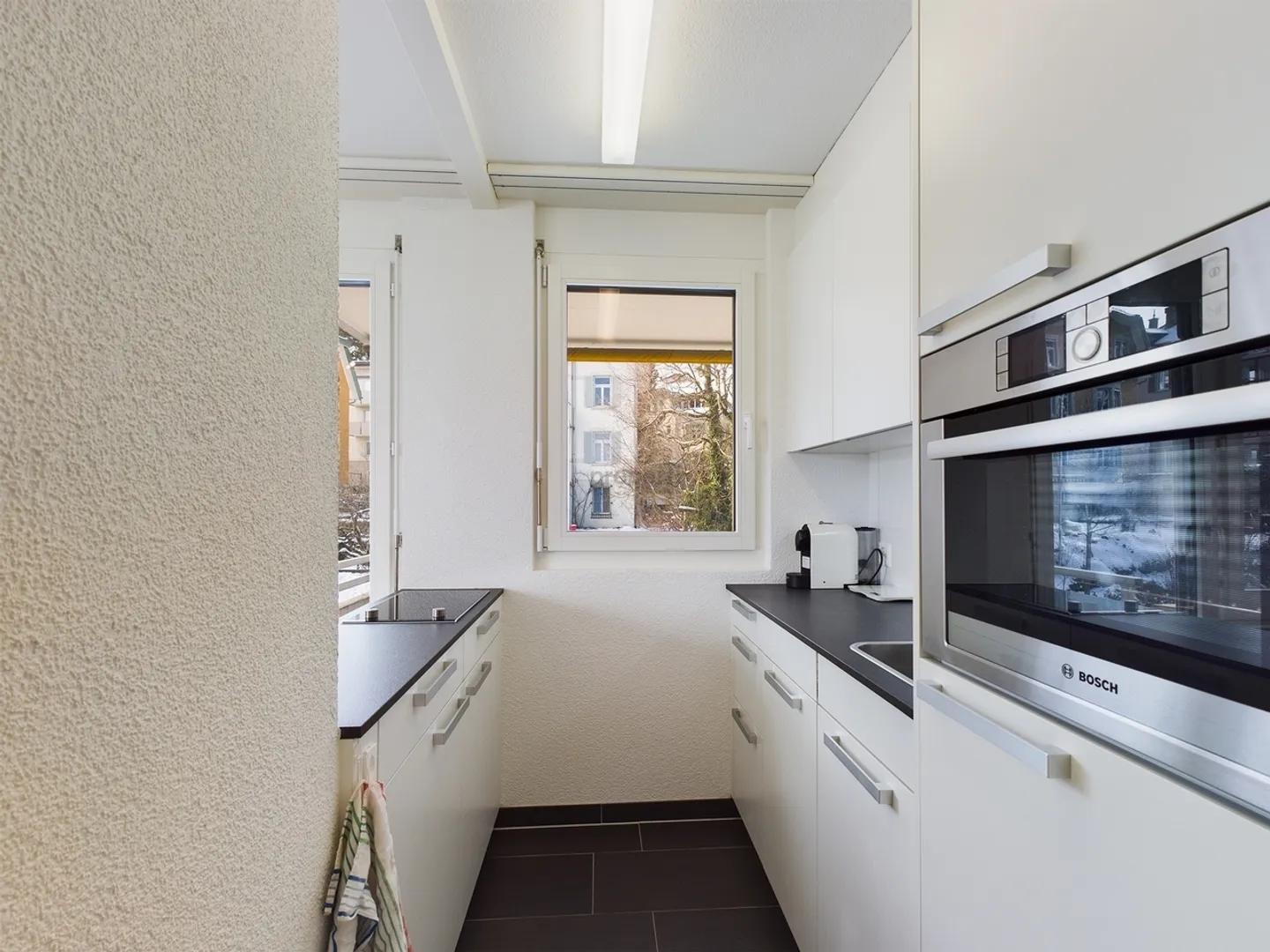 Cozy 2-room apartment in the best location in St. Gallen - Photo 4 of 9