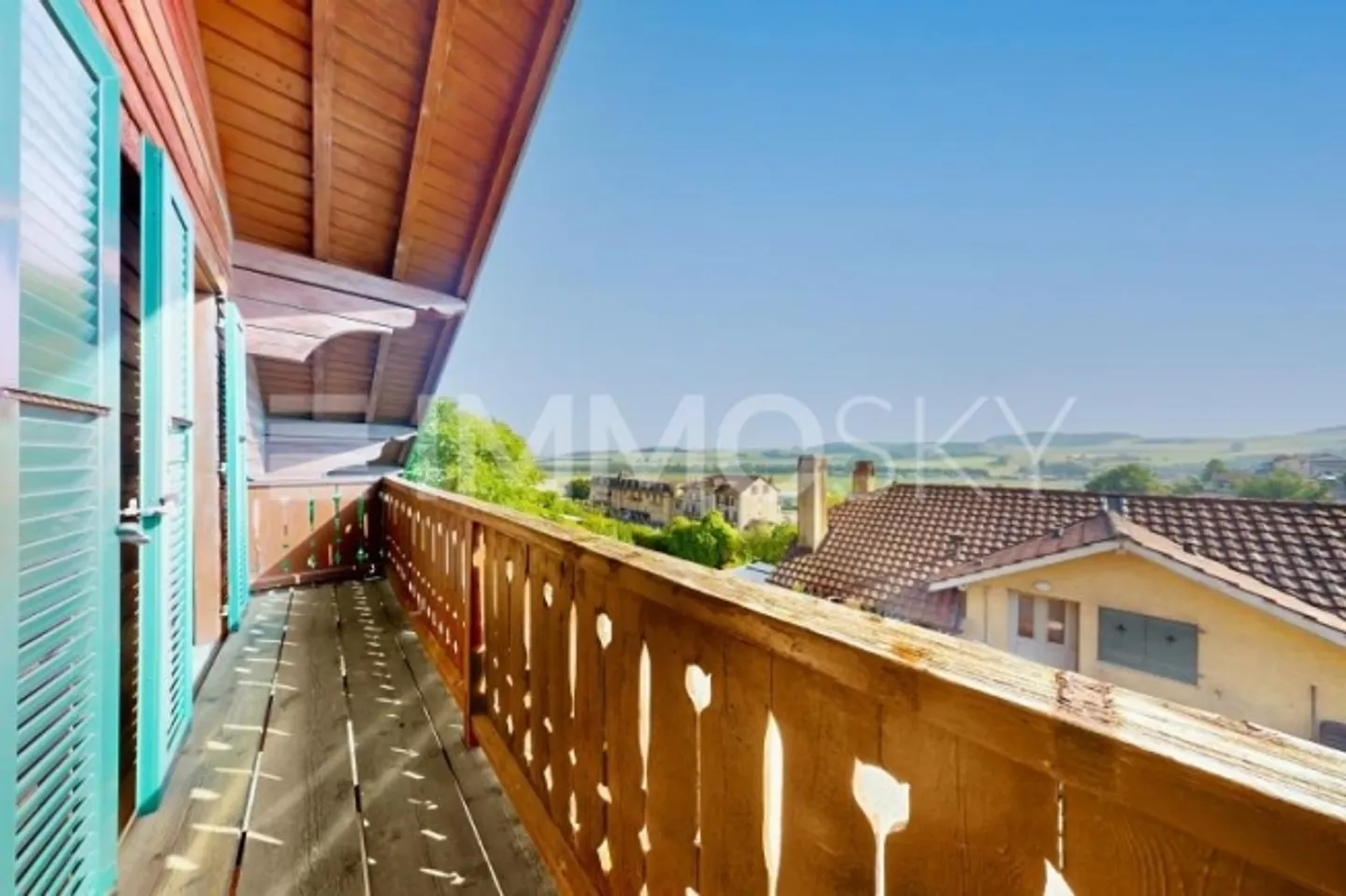 EXCLUSIVITÉ : Chalet authentique avec 2 appartements à La Sarraz - Photo 2 sur 8