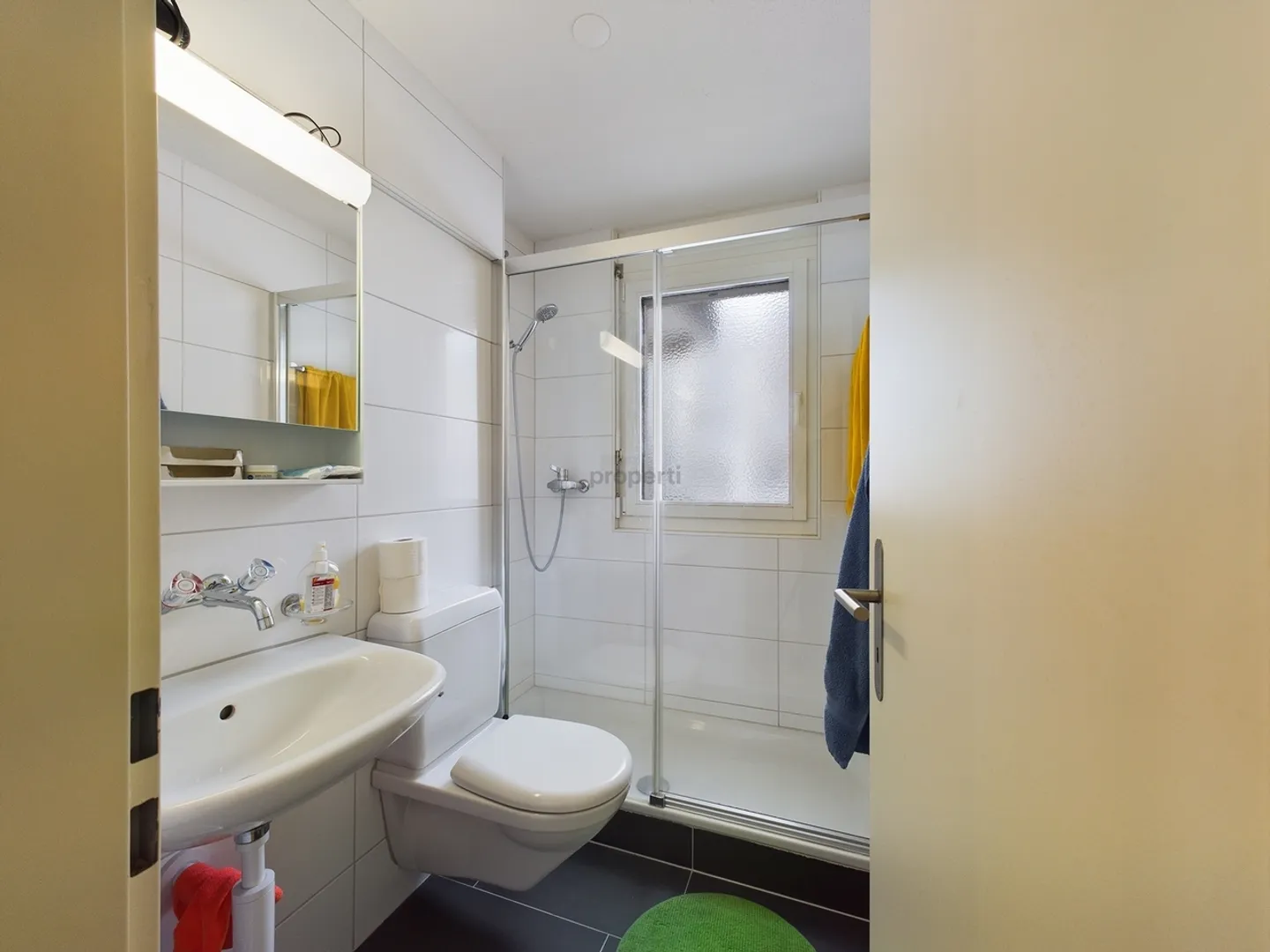 Cozy 2-room apartment in the best location in St. Gallen - Photo 7 of 9