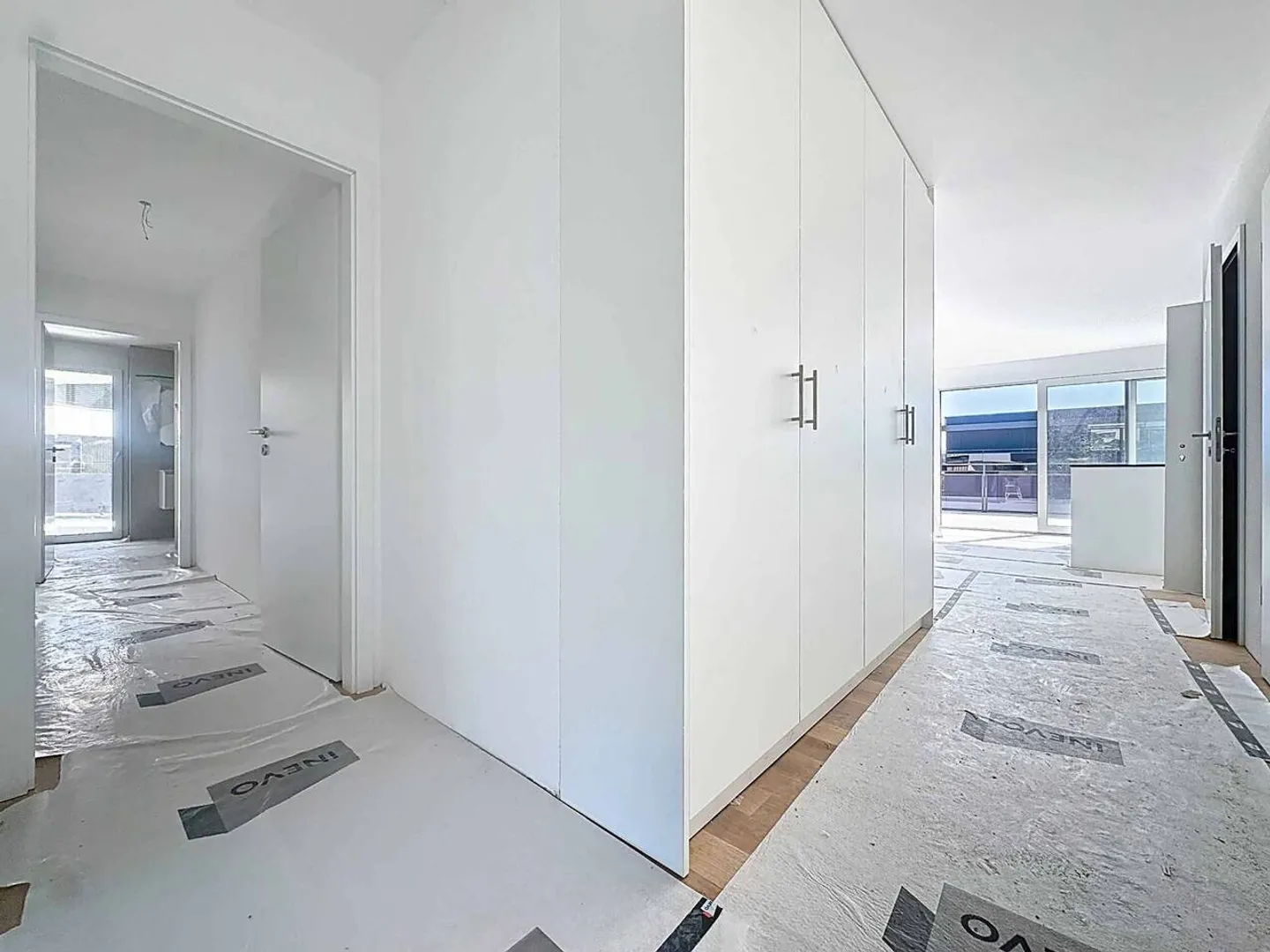 Nouvelle promotion : attique de 5.5 pièces avec rooftop terrasse - Photo 2 sur 13