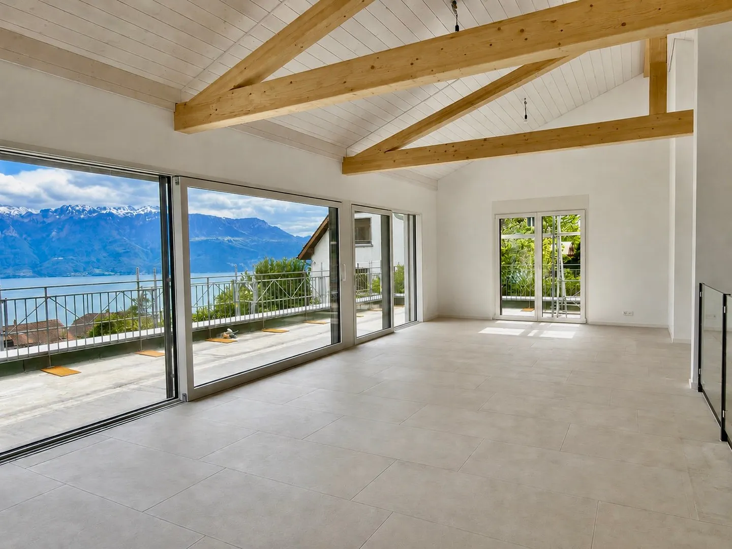 Magnificent new townhouse villa with 6.5 rooms in Chexbres with lake view. - Photo 1 of 10