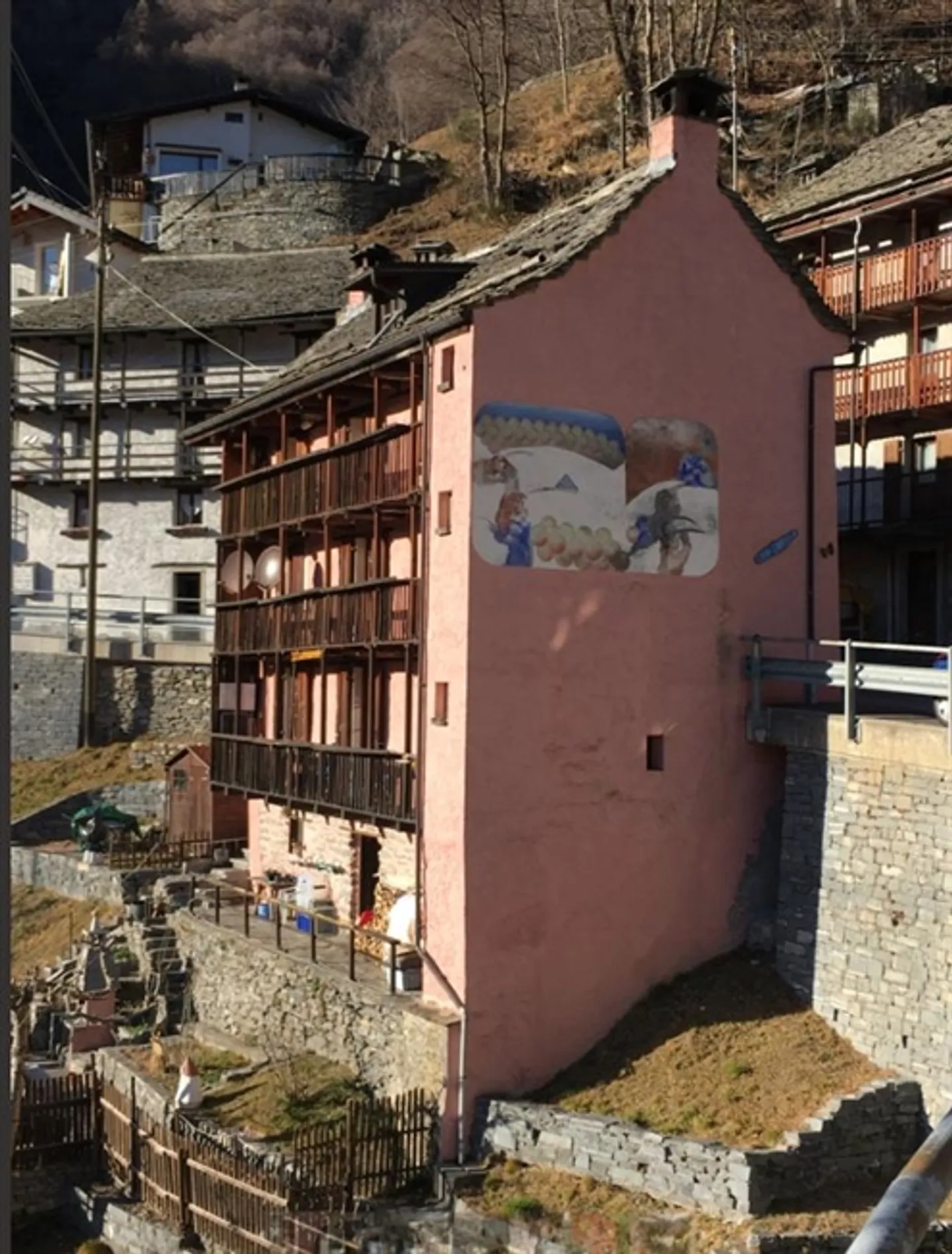 Maison tessinoise de 7 pièces avec terrasse panoramique - Photo 2 sur 20
