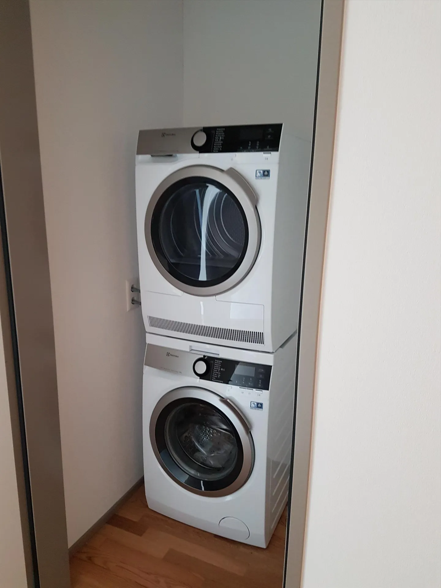 *Rent without Deposit* - Where Dreams Come True. - Photo 12 of 13