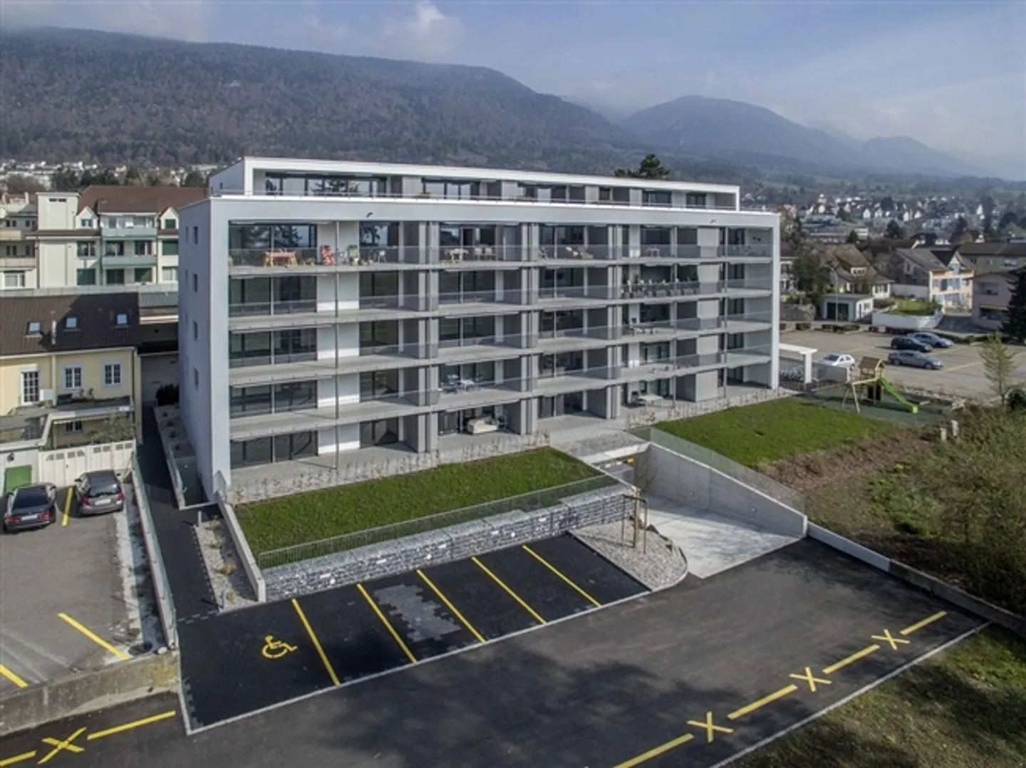 Apartment for rent - Photo 1 of 11