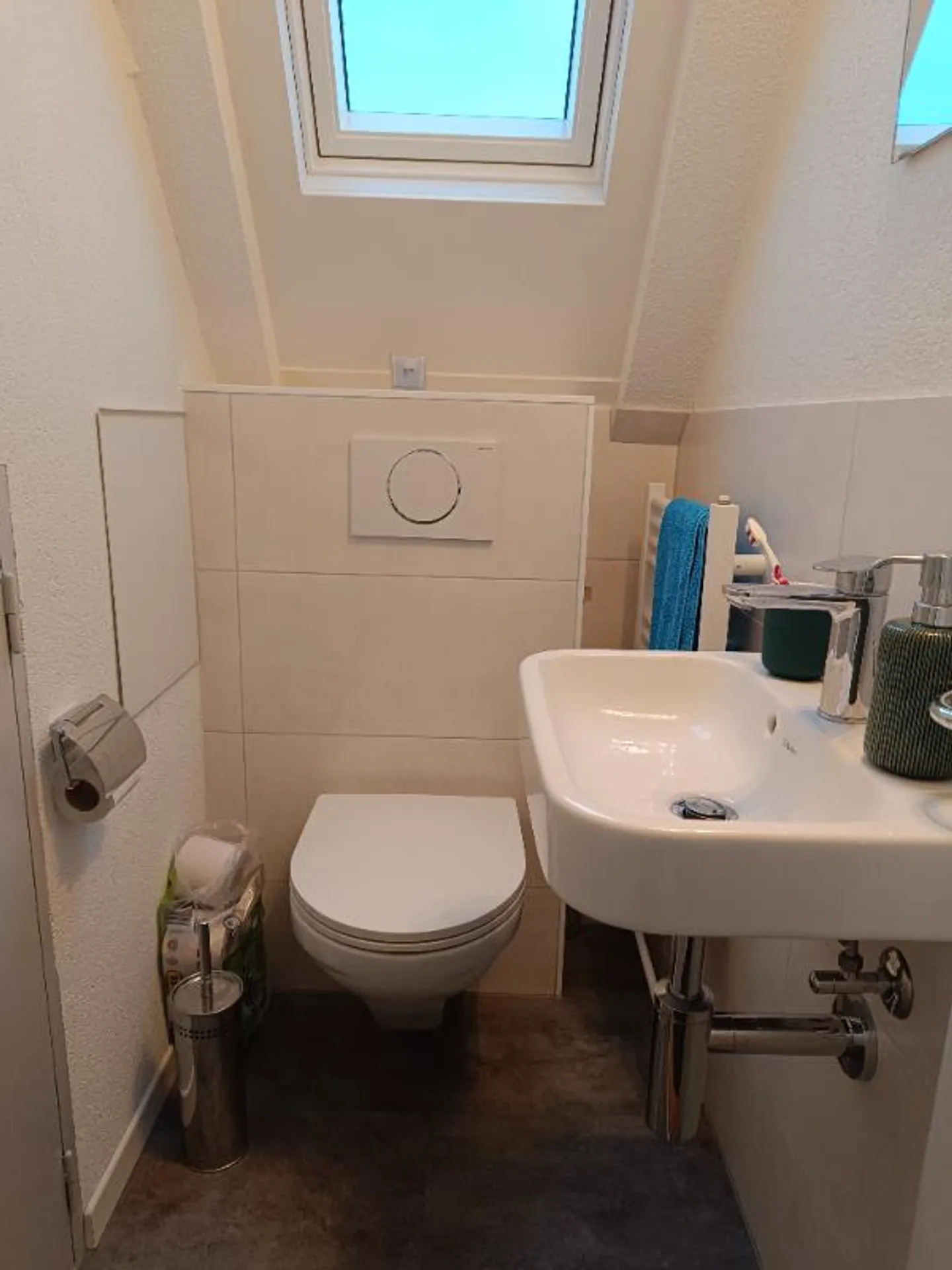 1 Room Attic Apartment - Photo 5 of 5