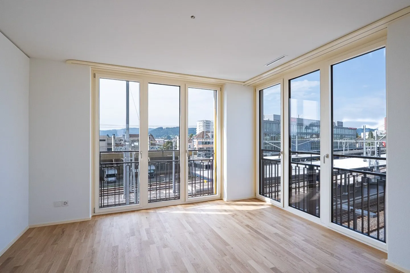 2.5-room apartments in the new building "Perronimo" in Wil - Photo 3 of 12