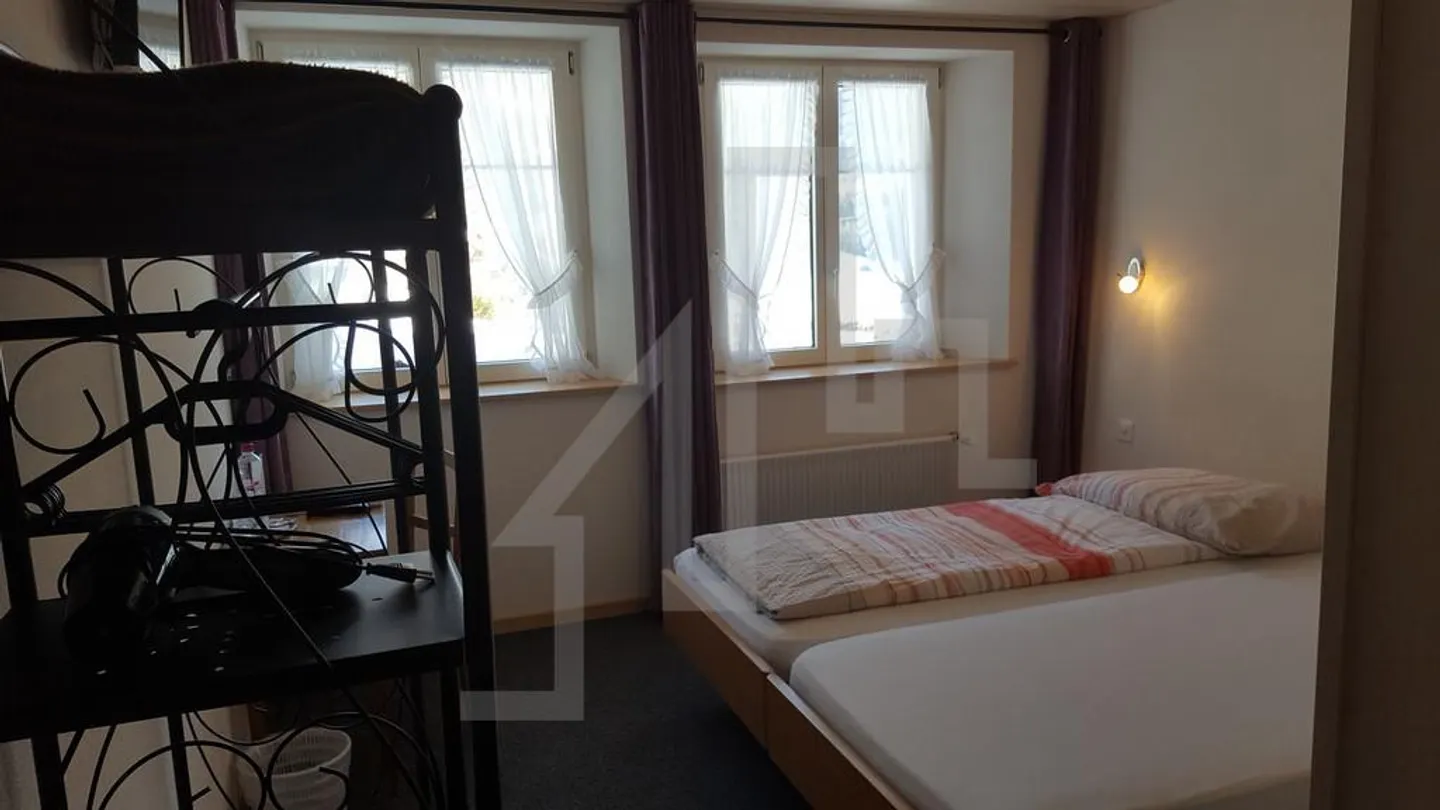 Charming Hotel with Large Terrace - Photo 11 of 15