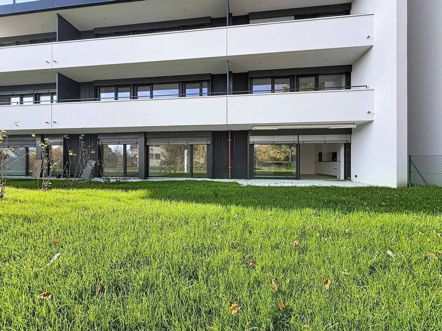 New Action 2.5-Room Apartment with Terrace and Garden - Photo 6 of 13