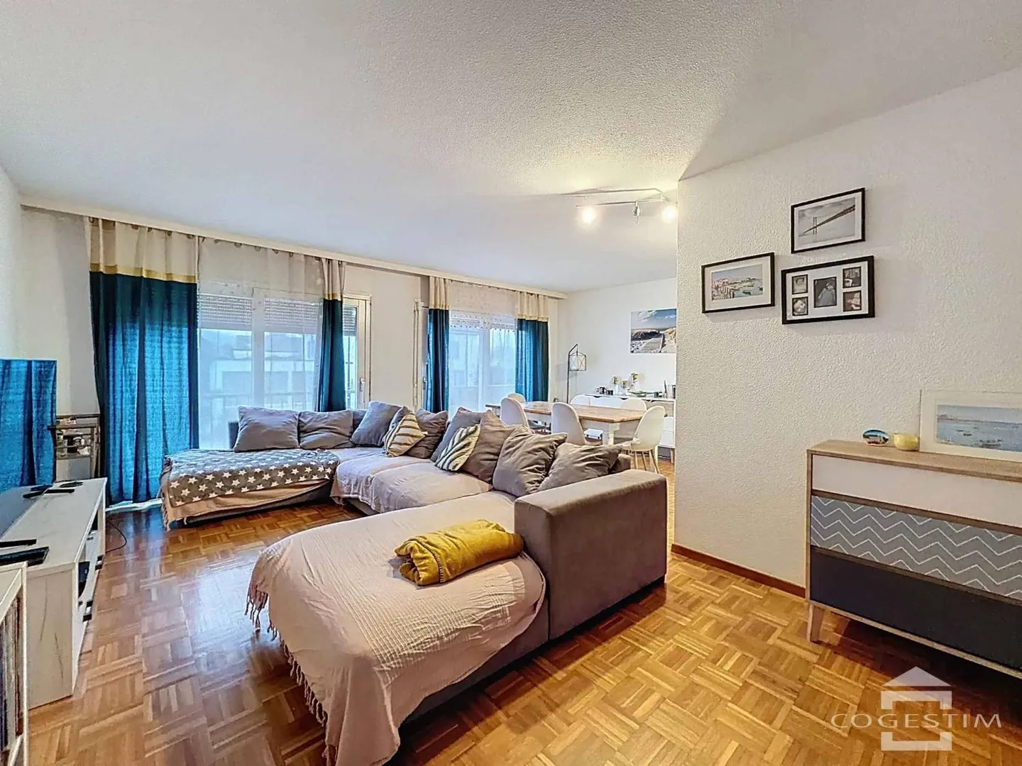 3.5 Room Apartment - Photo 4 of 9