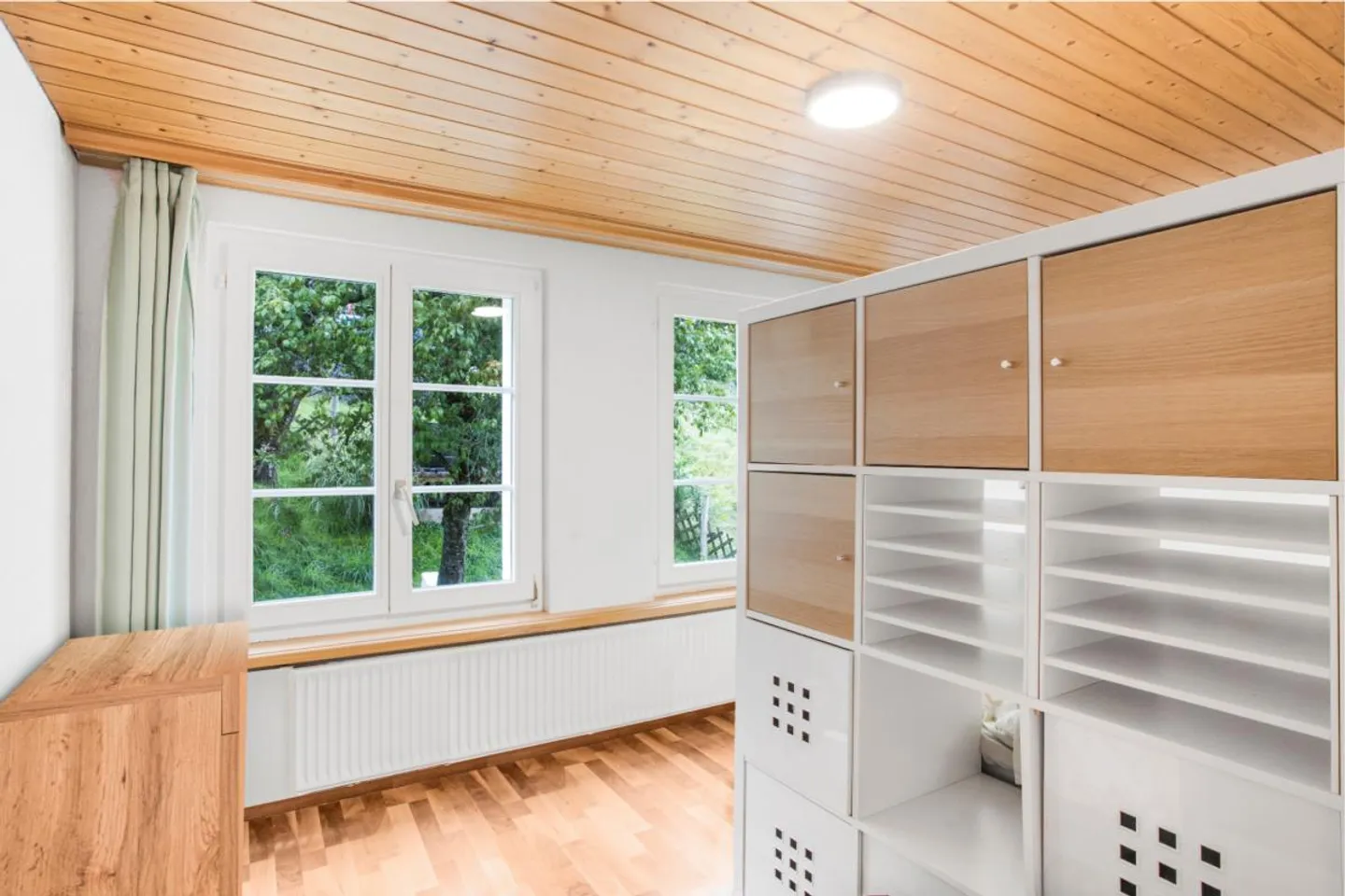 Casa unifamiliare ristrutturata con giardino - Foto 8 di 13