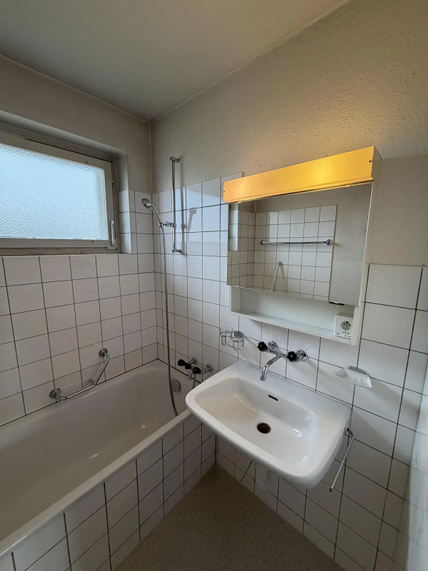 Vivre avec une vue : Appartement 4 pièces à Rheinau avec balcon - Photo 7 sur 7