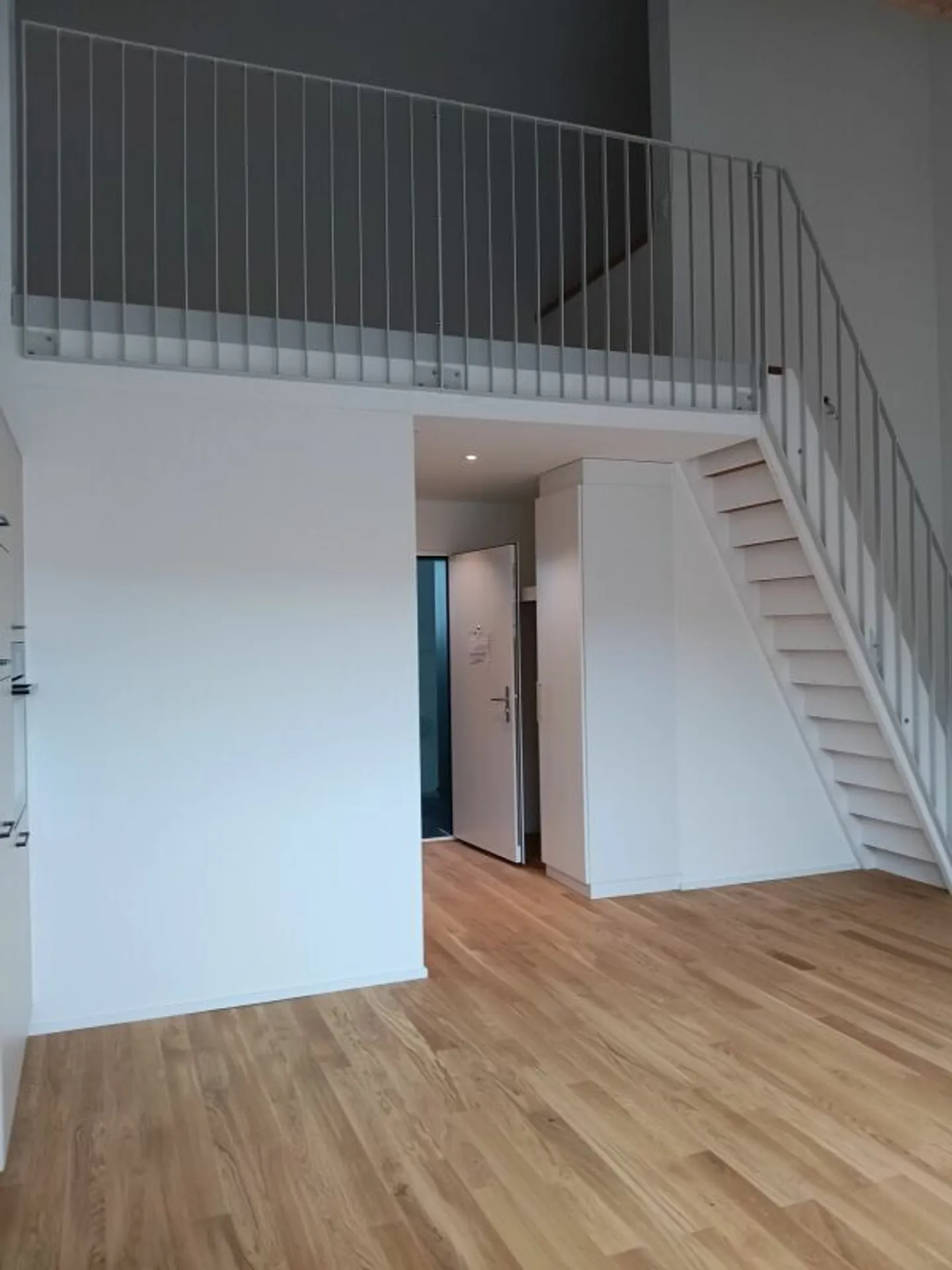 Cozy 2.5-room attic apartment with gallery in the new development "Hübsche Mätteli" in a quiet and central location - Photo 13 of 15