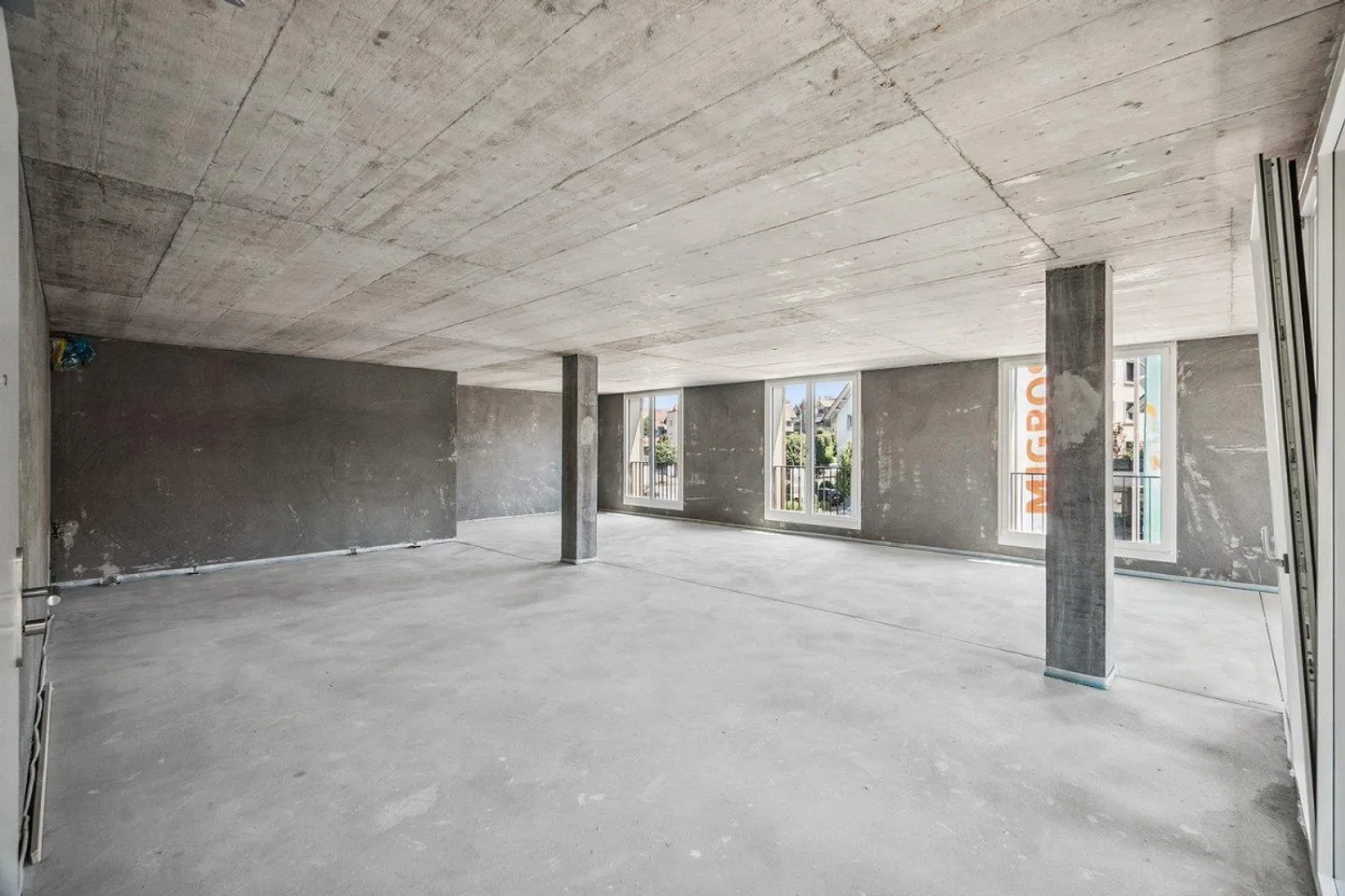 Spazio ufficio luminoso in nuova costruzione - ideale per consulenze, studi o servizi - Foto 7 di 7