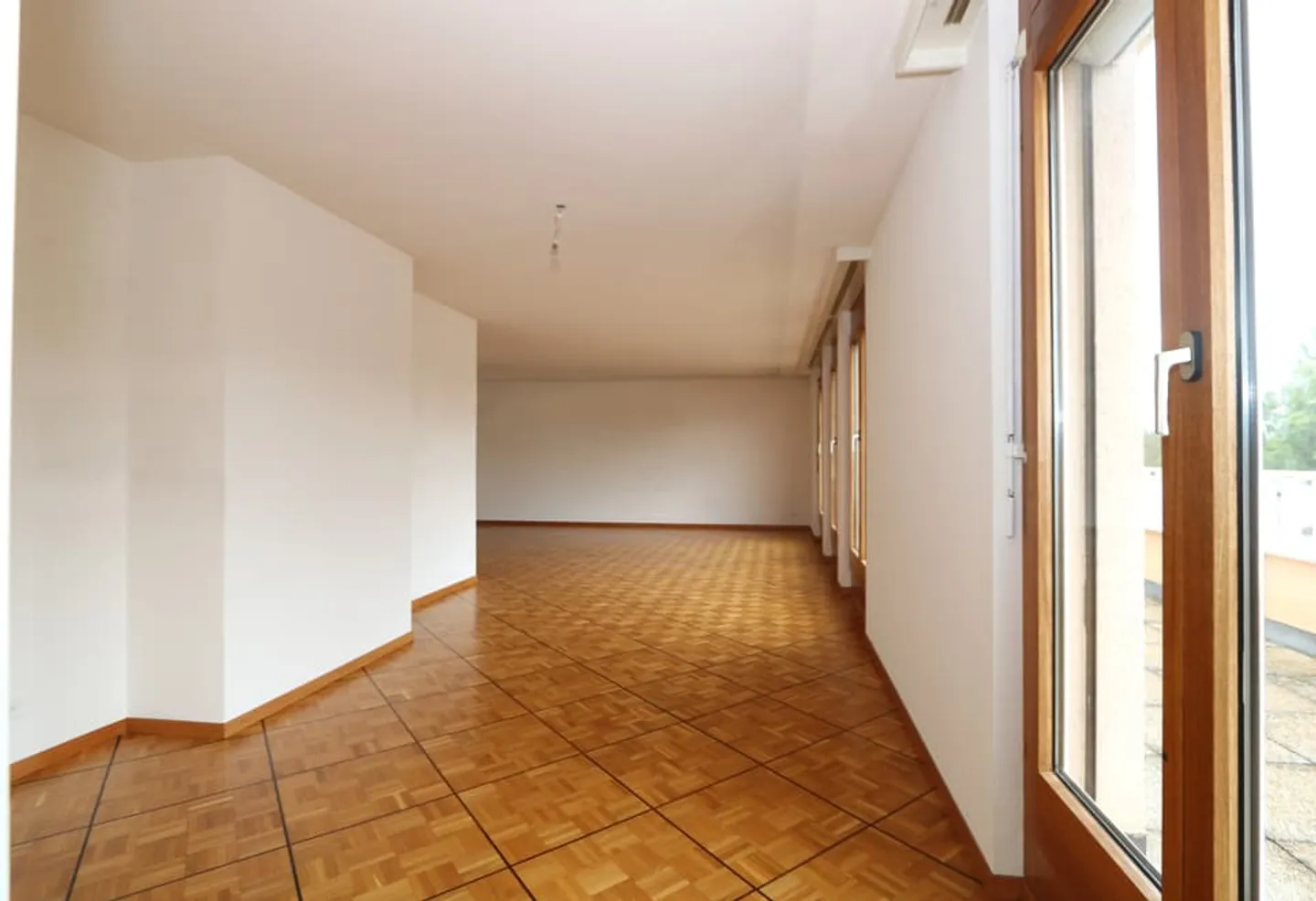 Appartamento attico con terrazza a Perly - Foto 3 di 12