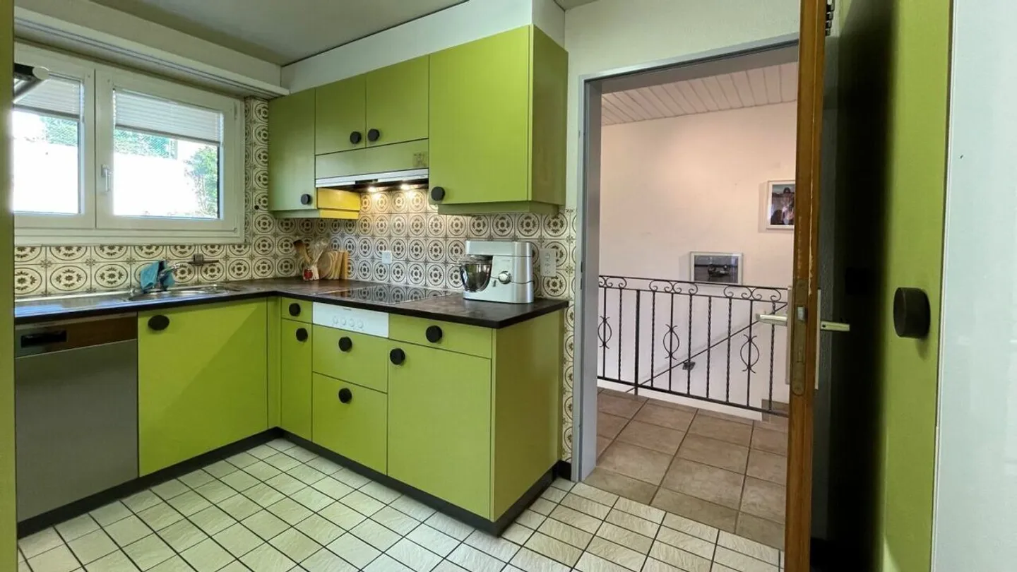 Detached single-family house with beautiful garden - Photo 9 of 12