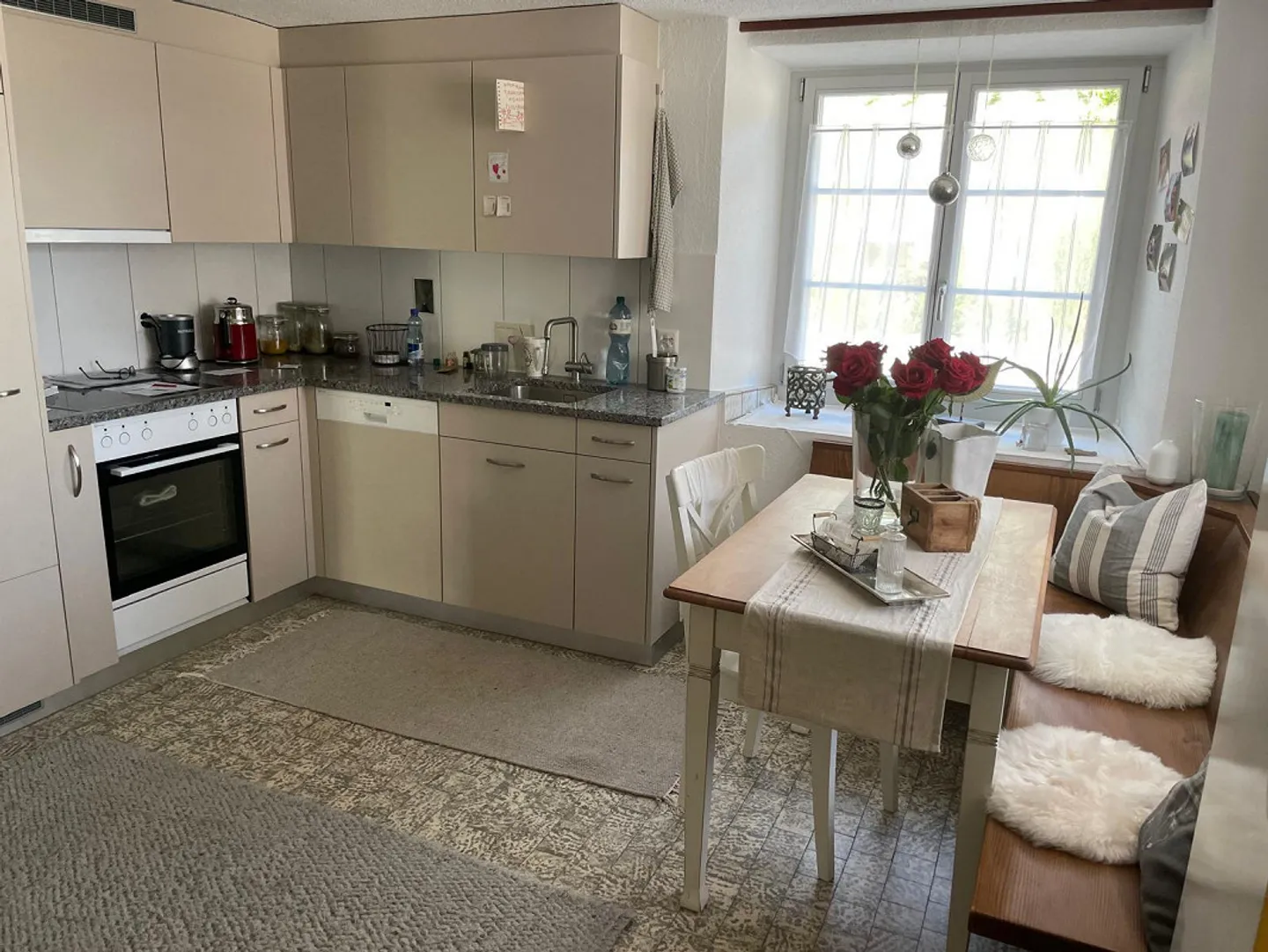 3.5-room apartment with balcony and private garden - Photo 4 of 9