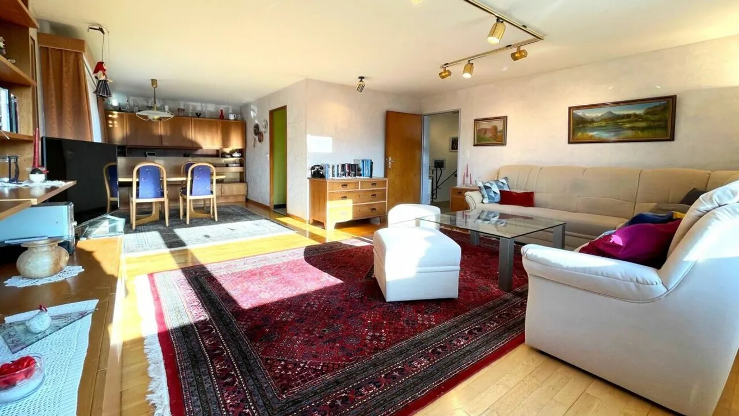 Detached single-family house with beautiful garden - Photo 7 of 12