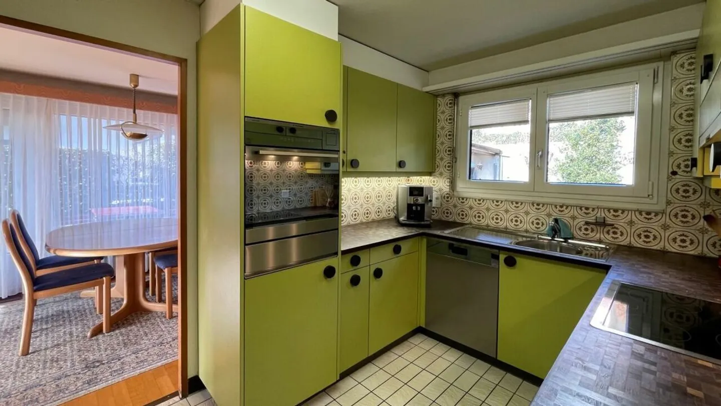 Detached single-family house with beautiful garden - Photo 8 of 12