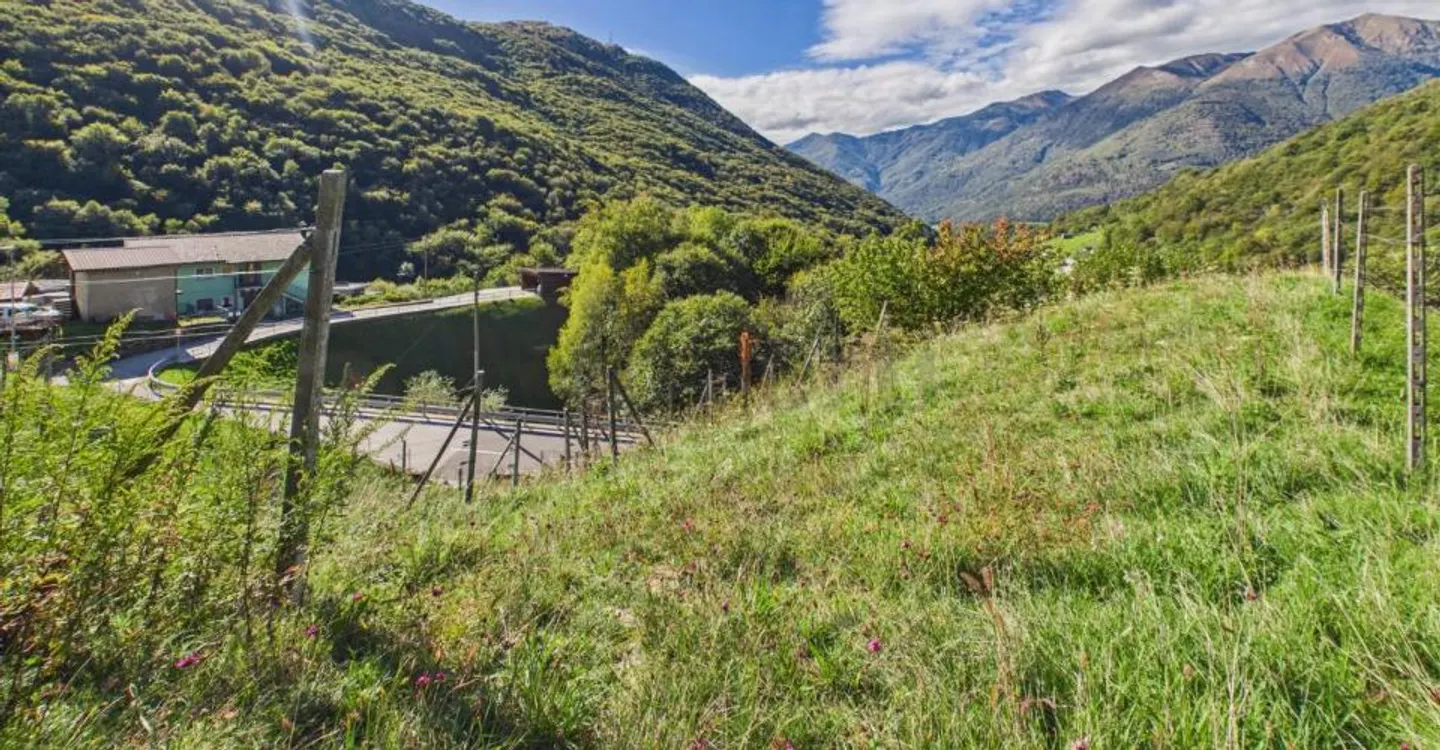 Terrain constructible à Monteceneri - Photo 5 sur 8