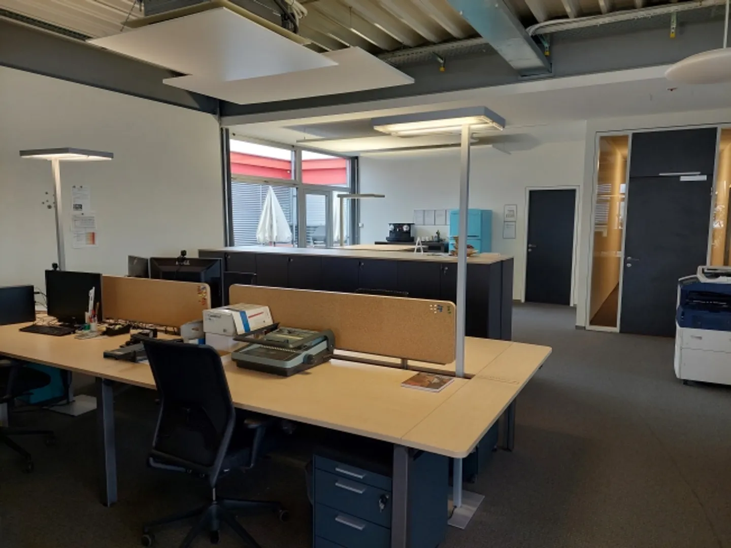 Geräumiges Büro in Kaiseraugst - Foto 1 von 12